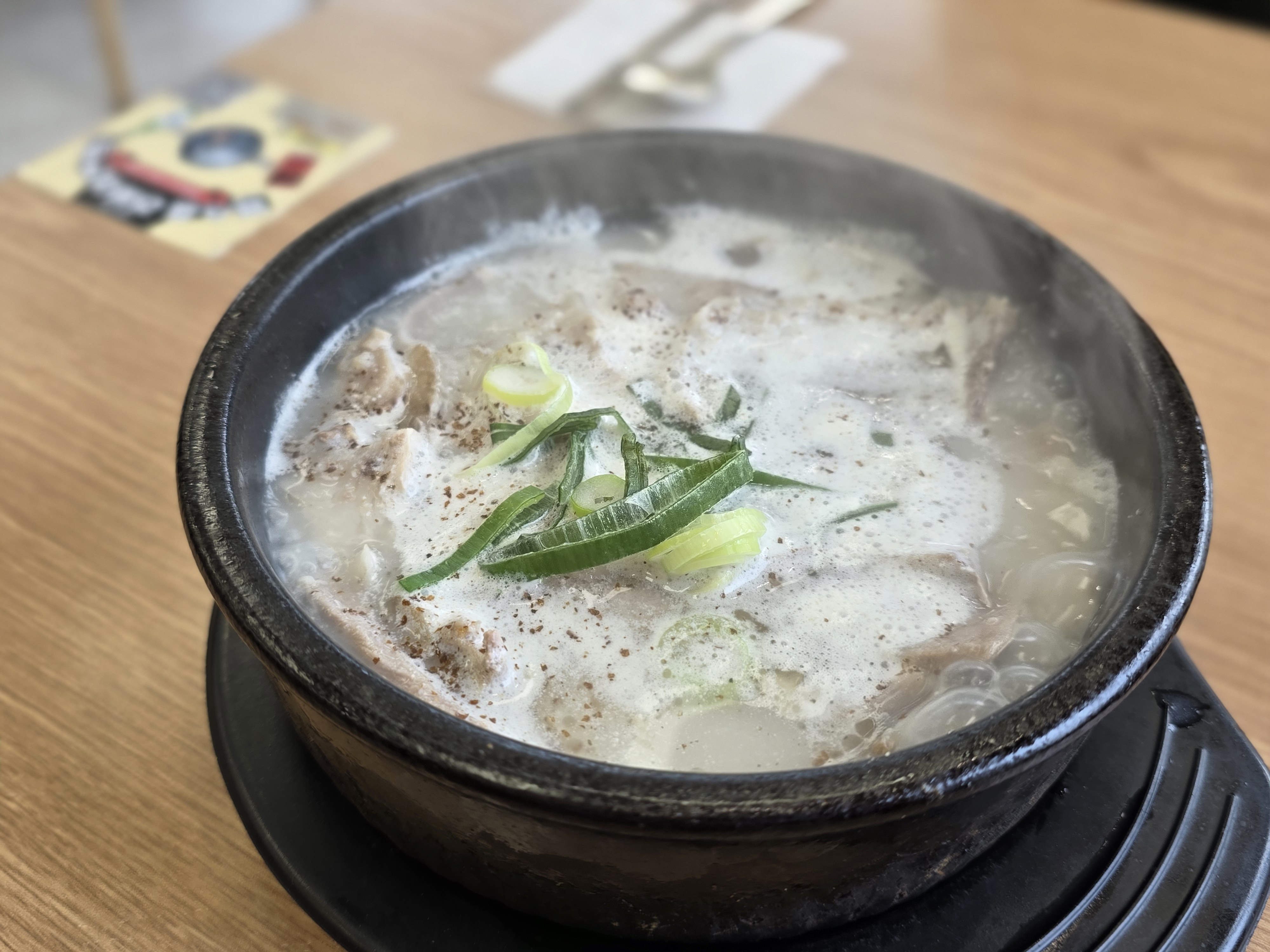구월동 아시아드 가성비 식당 하나 찾았어요. 순댓국도 9천원에 고기가 가득이라 좋은데 칼순