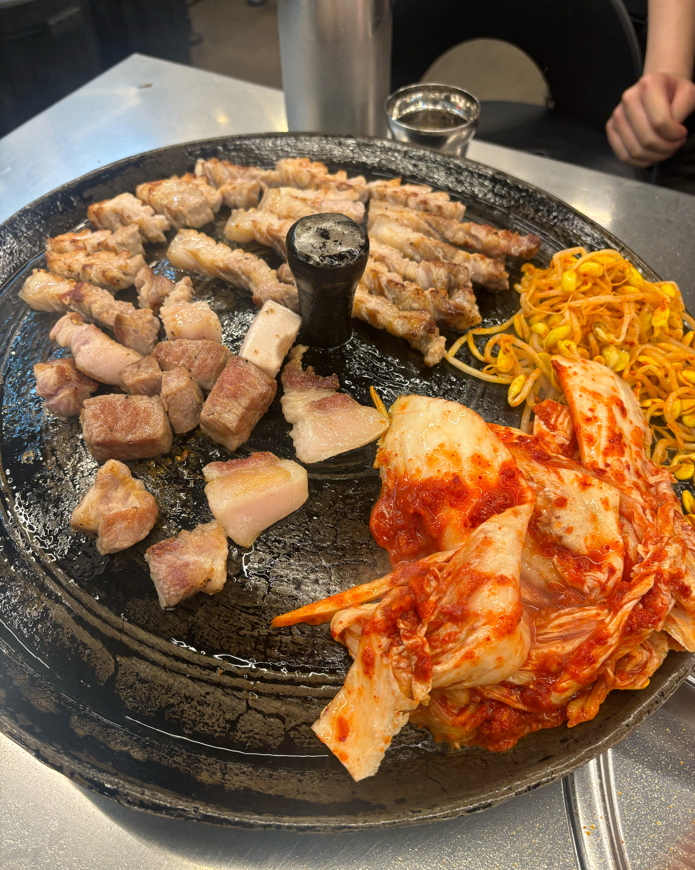 역시 목구멍 너무 맛있어요 !!!! 직원분들도 너무 친절하셔서 좋은 시간 보내고 갑니다 ㅎ