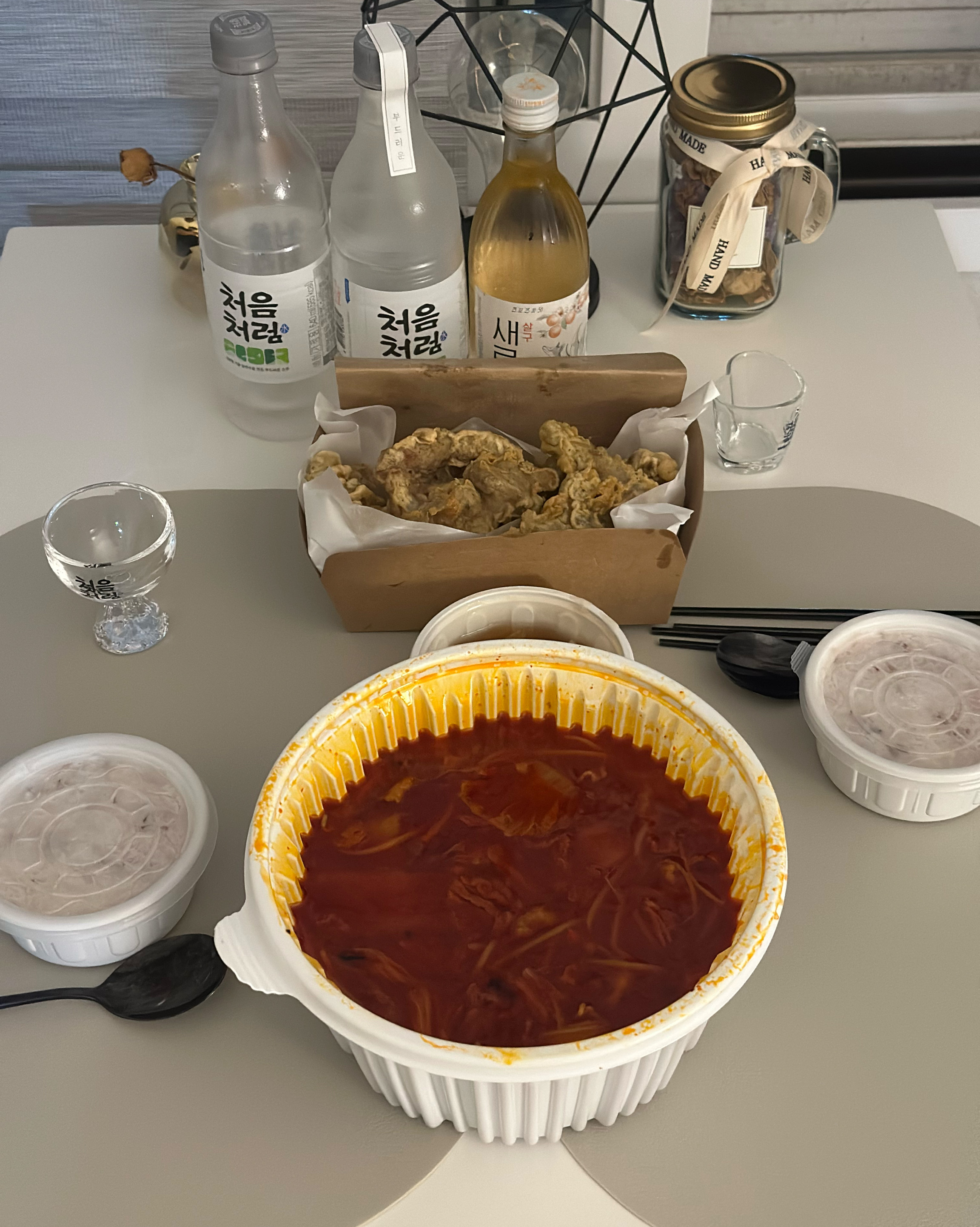 매장에서만 먹다가 포장해왔어요 - 권선동 맛집 뱅뱅돈까스 수원시청직영점