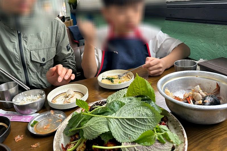 1시간정도 기다린거 같습니다 - 제주 맛집 소금바치 순이네