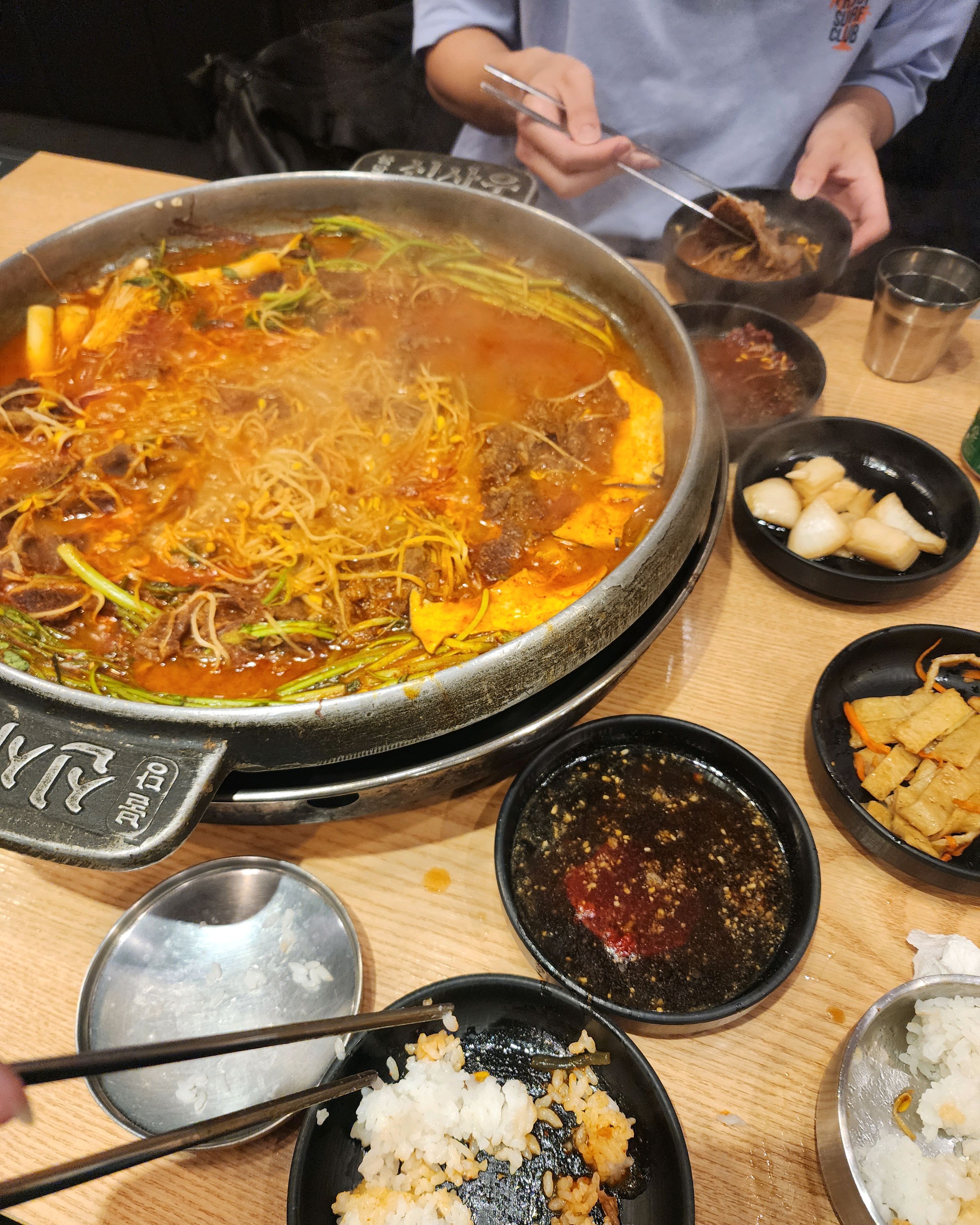 양도 많고 맛있어요. - 불당동 맛집 신사우물갈비 불당본점