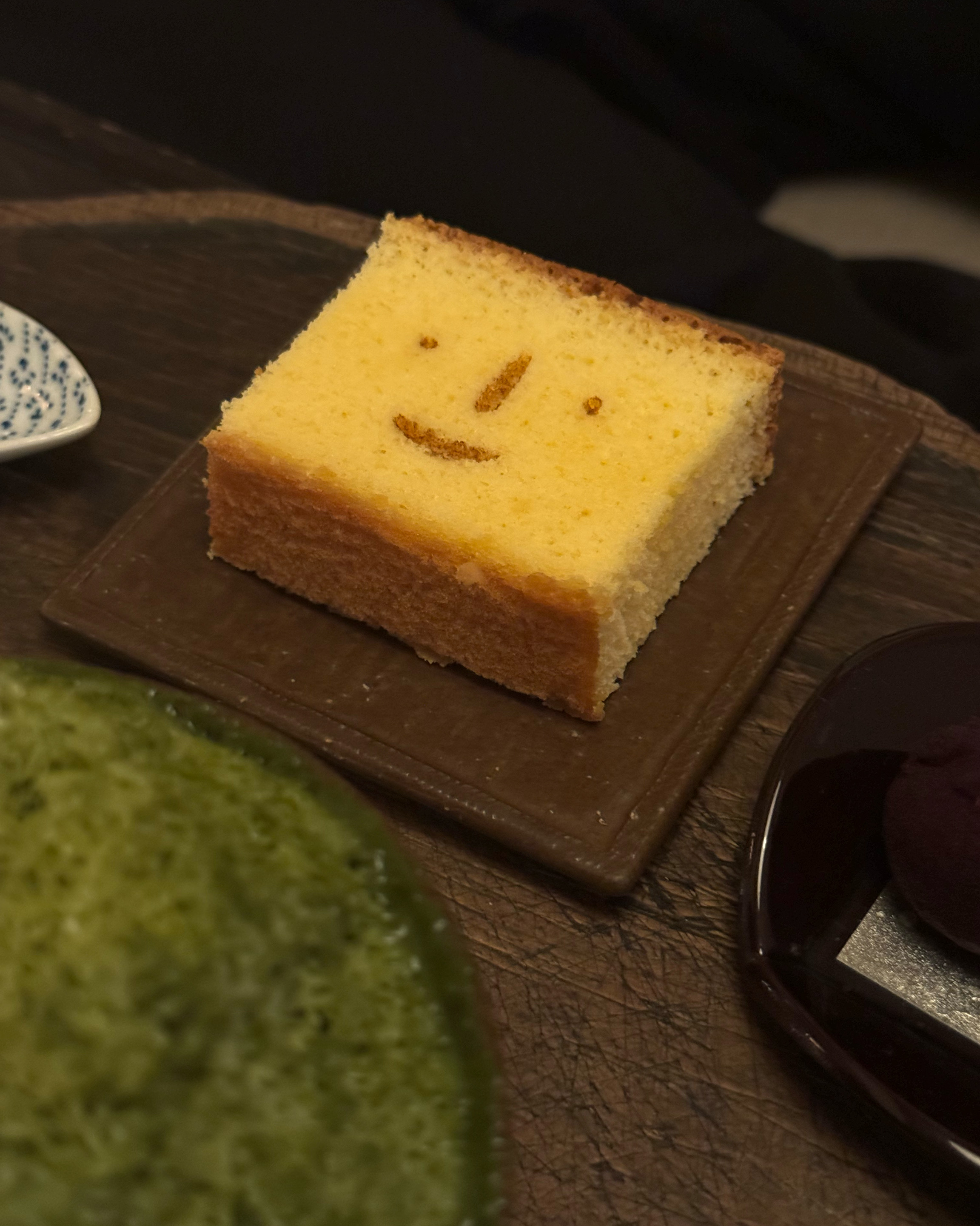 연휴를 맞아 여행 가려다 밍기적거려서 오게된 망원동임미다 여기 안 분위기가 너무 좋아서 여