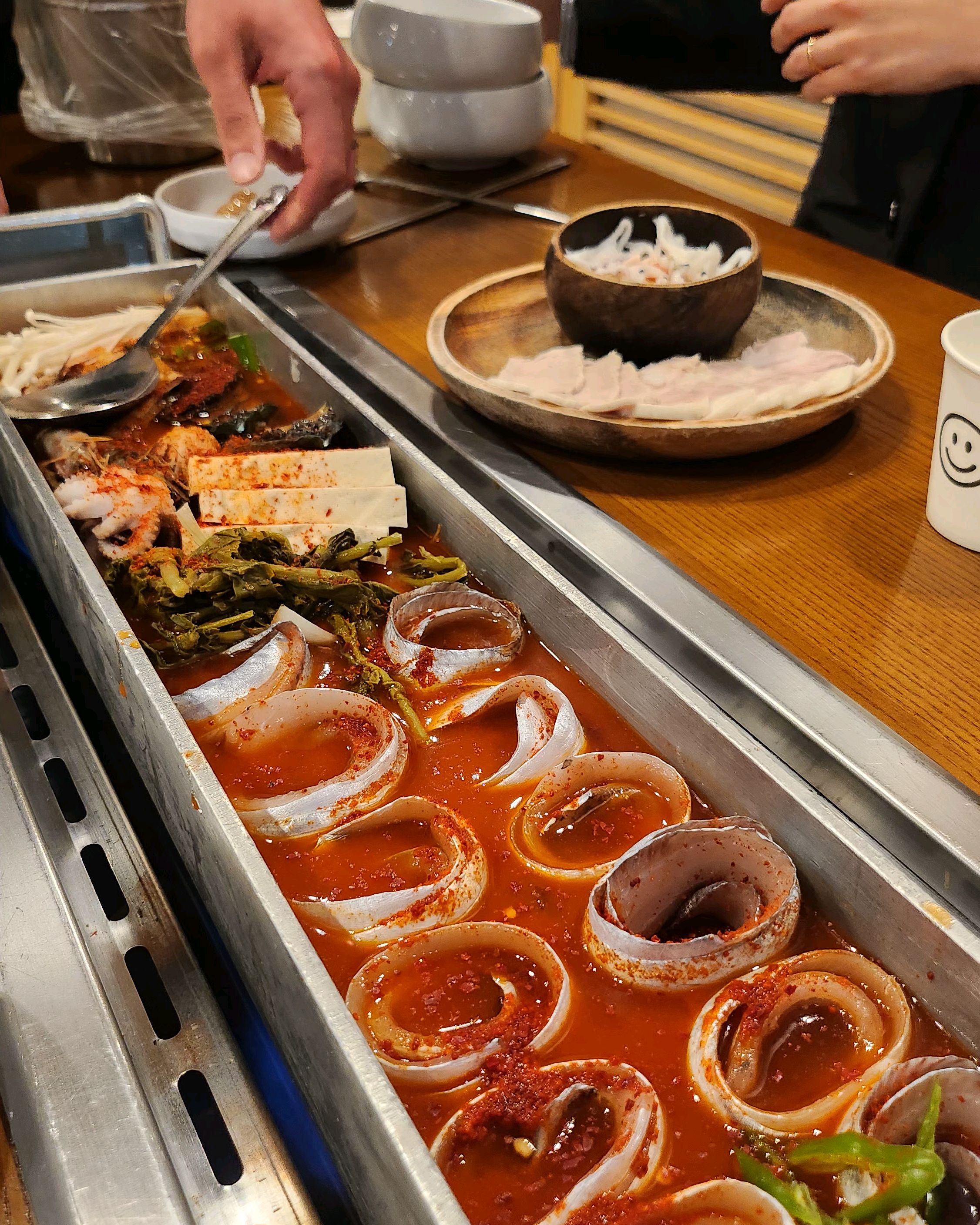 주차편하고 친절하고 깨끗한 식당이 맘에들어요. - 제주 맛집 한라갈치 제주공항점