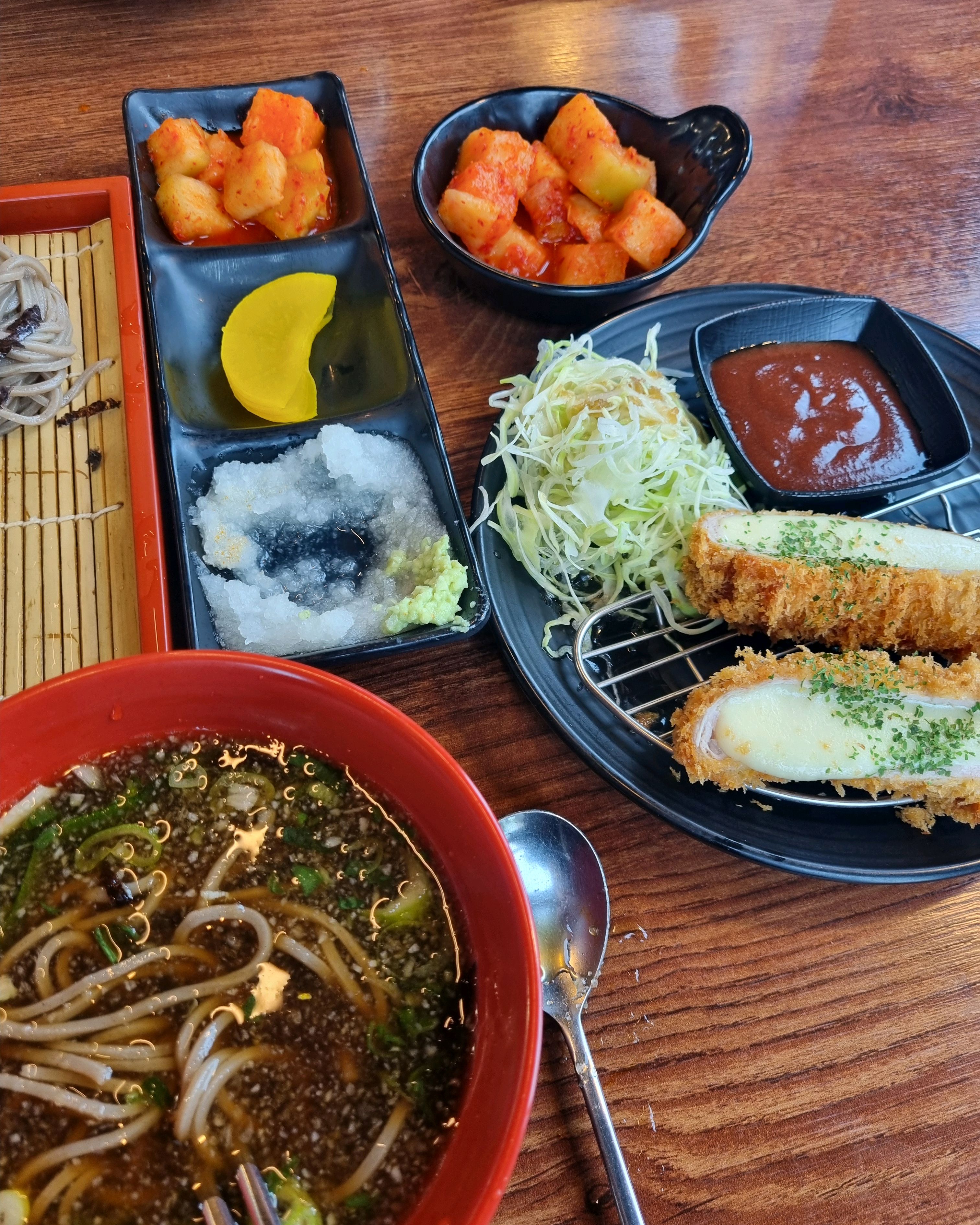 진짜 맨날 너무 맛있어요ㅠㅠ 치즈돈가쓰랑 소바 조합 말모 - 익산 영등동 맛집 삼동소바 익산점