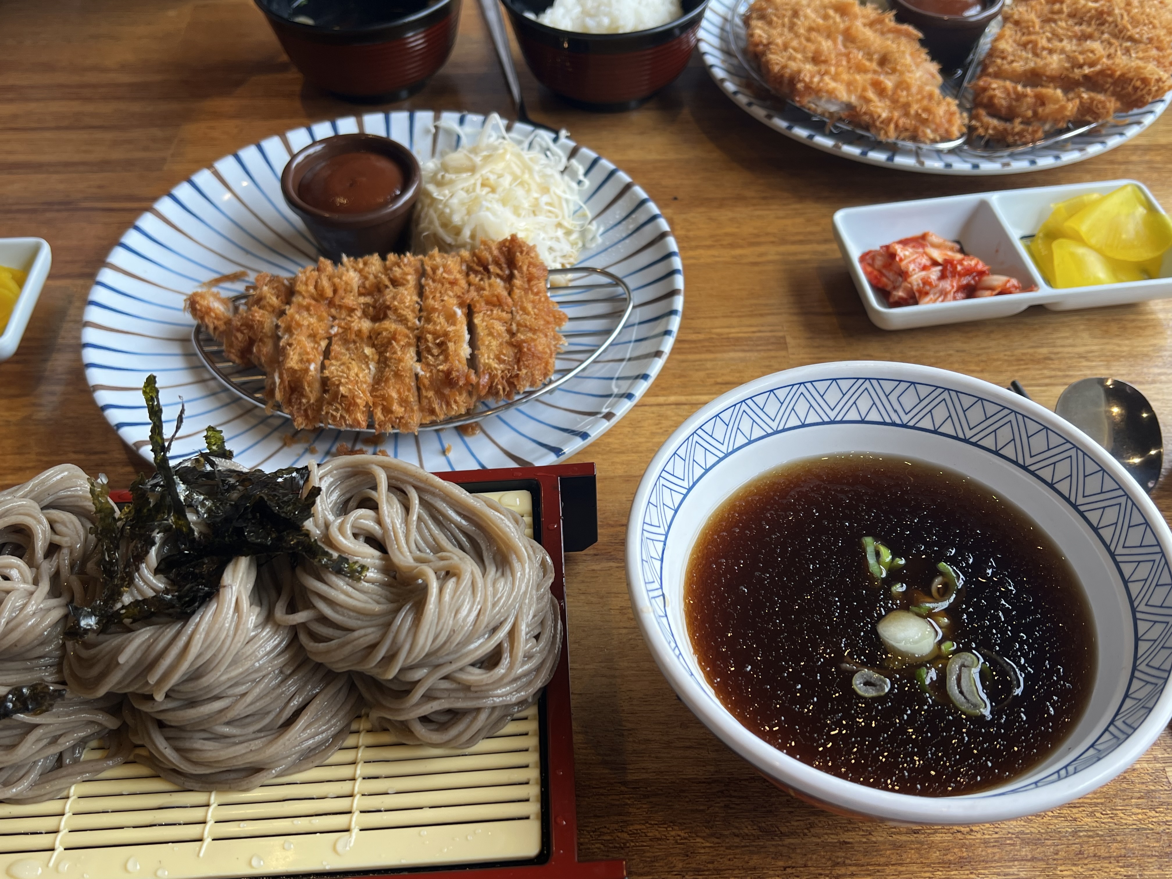 사장님 넘 친절하시고 맛 아주 좋아요 재방문의사 100이요! - 청남대 맛집 삼동소바 상당점
