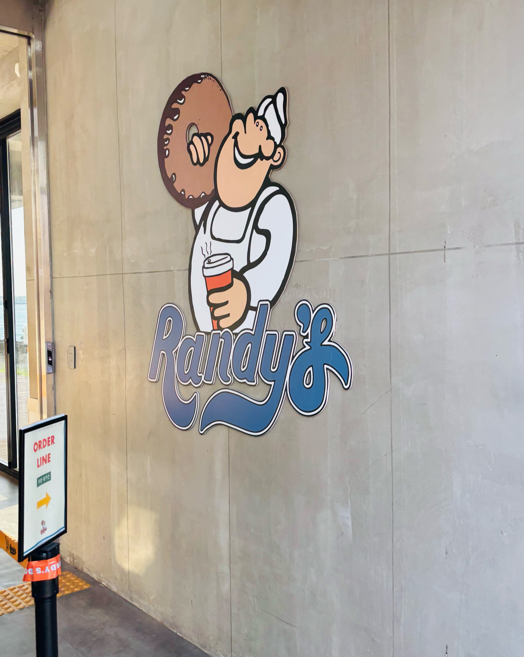 제주 맛집 랜디스도넛 애월점 14번째 리뷰 이미지