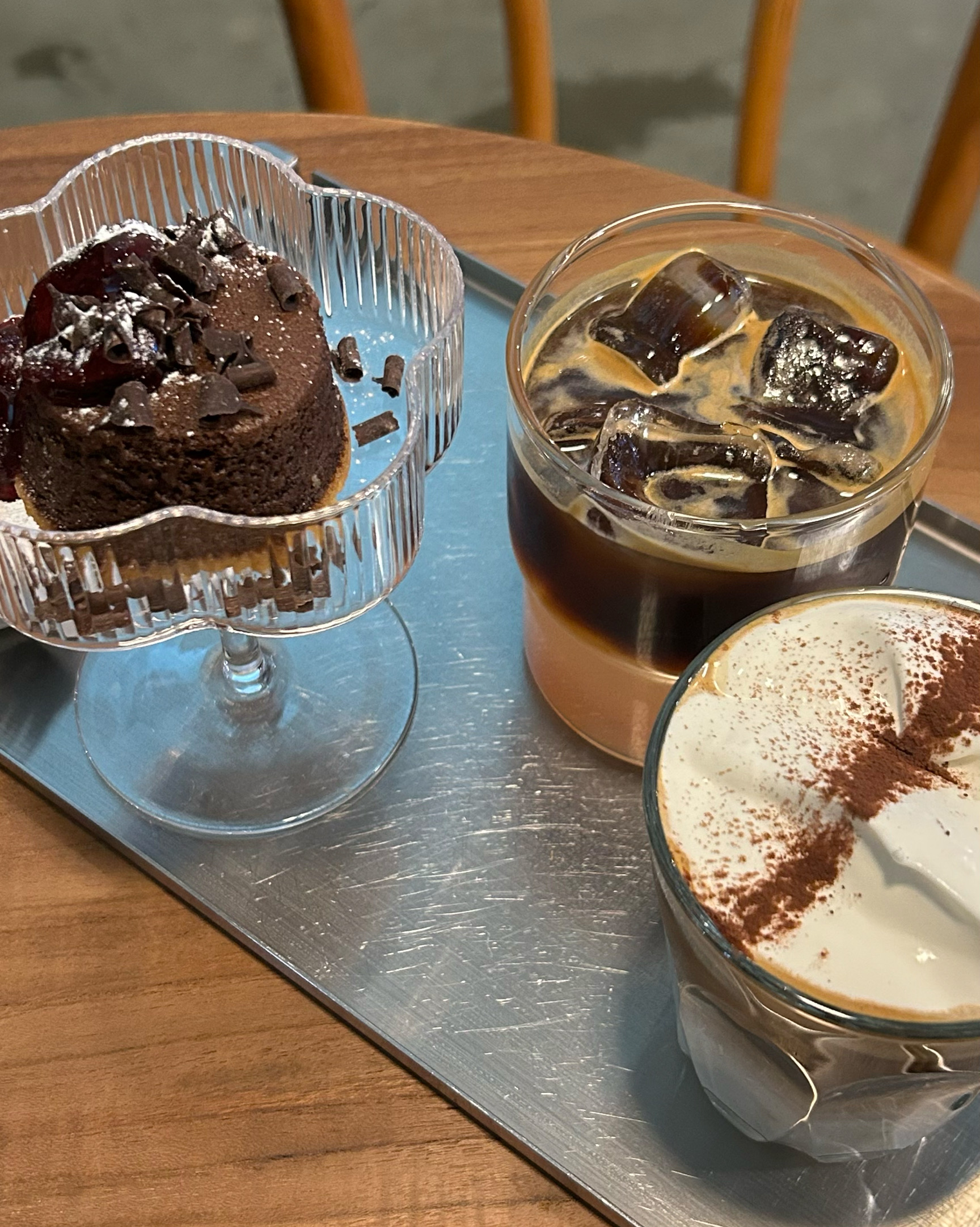 피치리카노 진짜 존맛!! 궁동에 새로 생긴 느좋 카페라 너무 좋고 춘자씨도 너무 귀여워요!