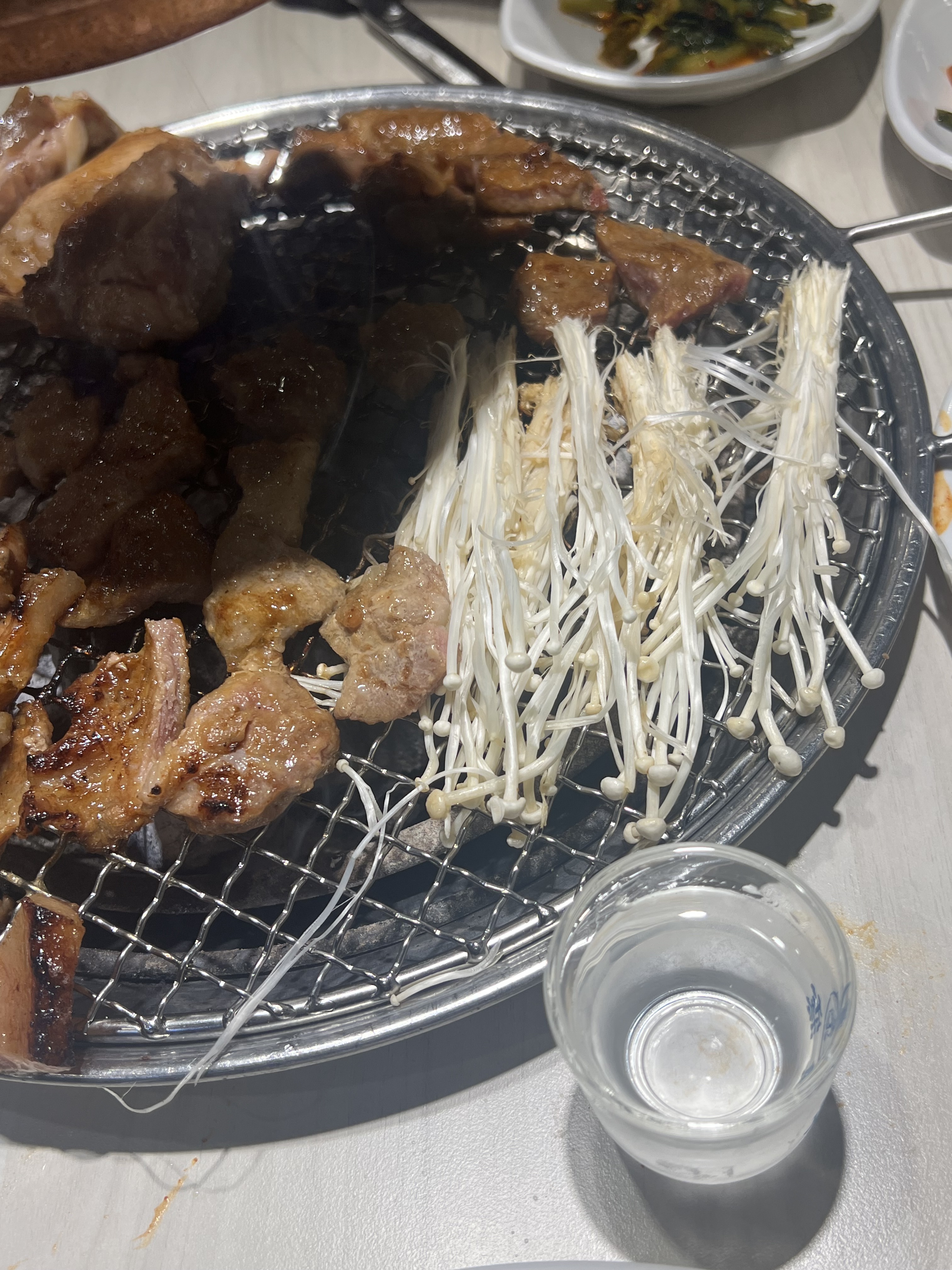 너무 맛있고 셀프바가 부족함 없이 잘 채워져 있어서 좋습니다! - 제주 맛집 명륜진사갈비 제주연동점