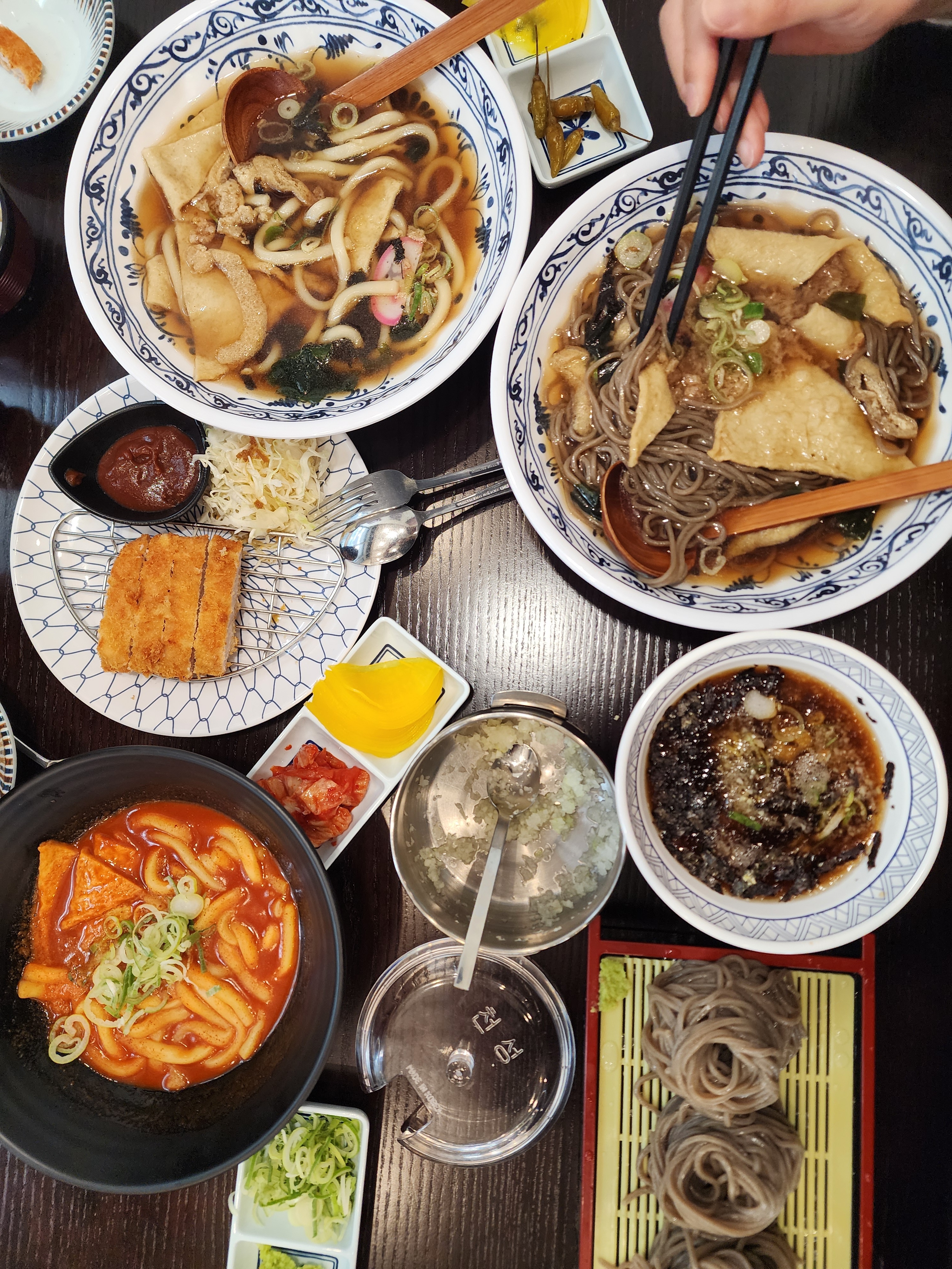 아이들이 둘이 먹다 하나가 죽어도 모를 맛이라고 하네요^^ 엄마, 아빠도 할머니, 할아버지