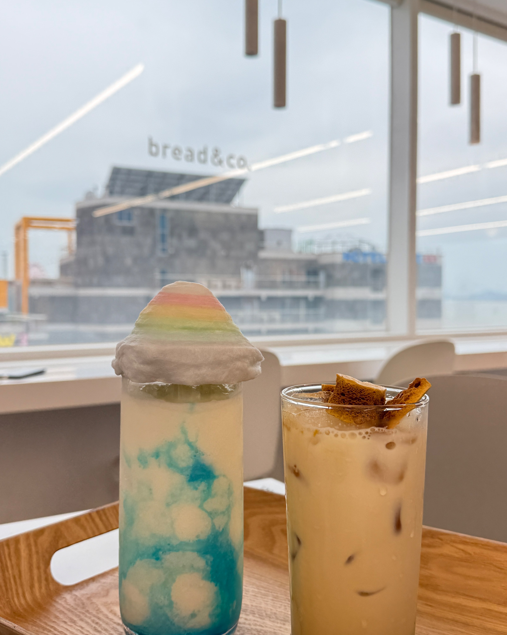 음료가 이쁘고 뷰가 멋져여 - 인천 맛집 브레댄코 월미도점