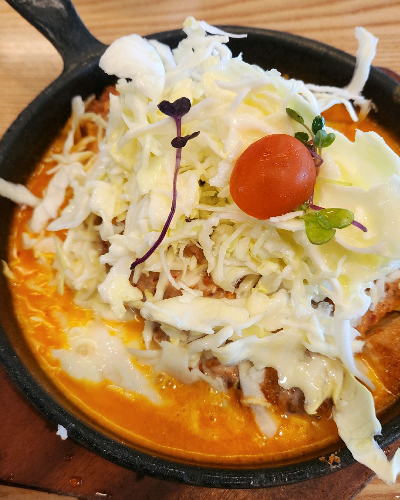 오랜만에 와서 먹는데 역시 맛있어서 손님도 많았지만 웨이팅은 금방 줄어들어서 기분좋게 먹고