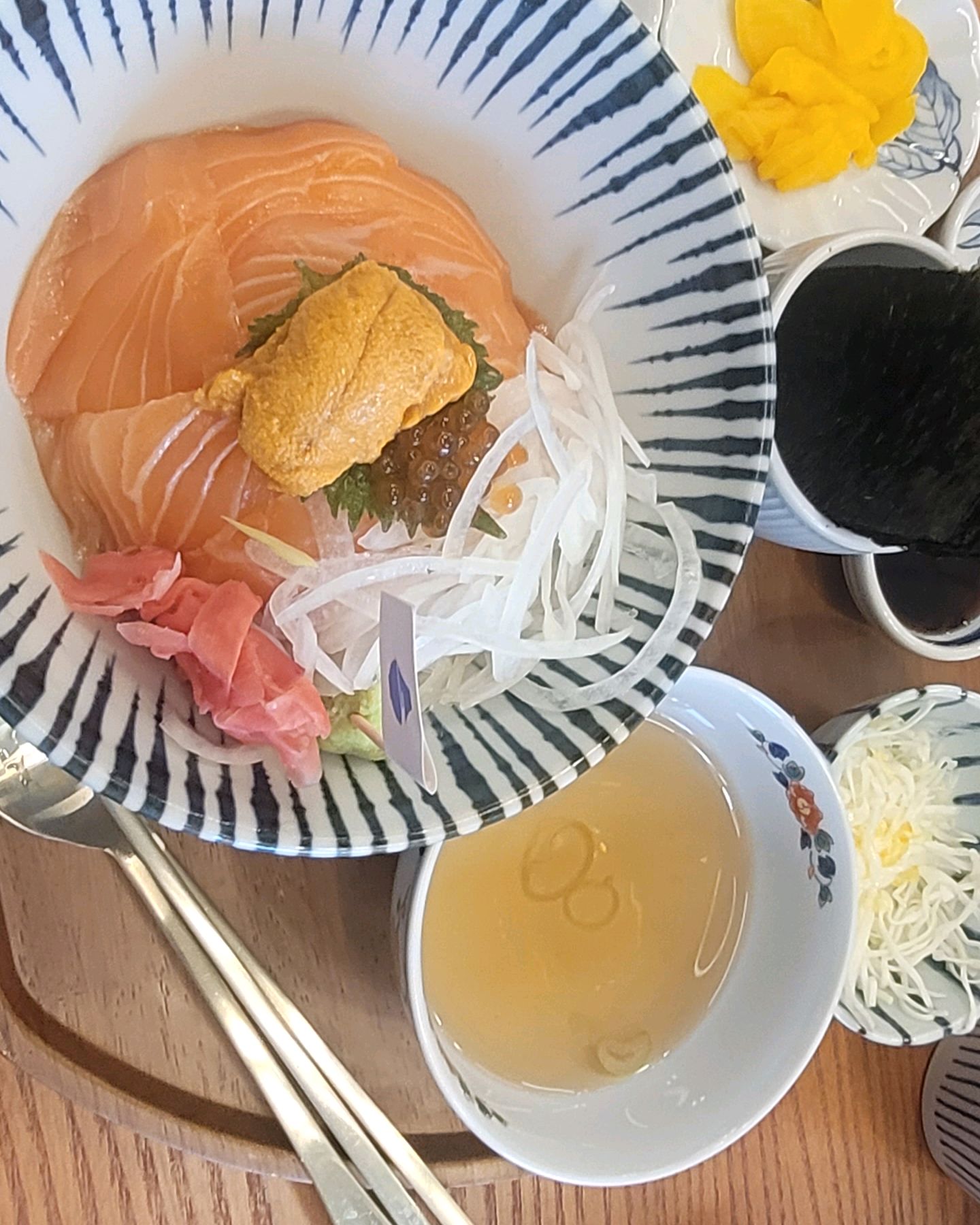 여행왔어요 천안 맛집 검색으로 찾아왔는데 메뉴 구성이 알차고 가성비 좋아요 맛도 너무너무