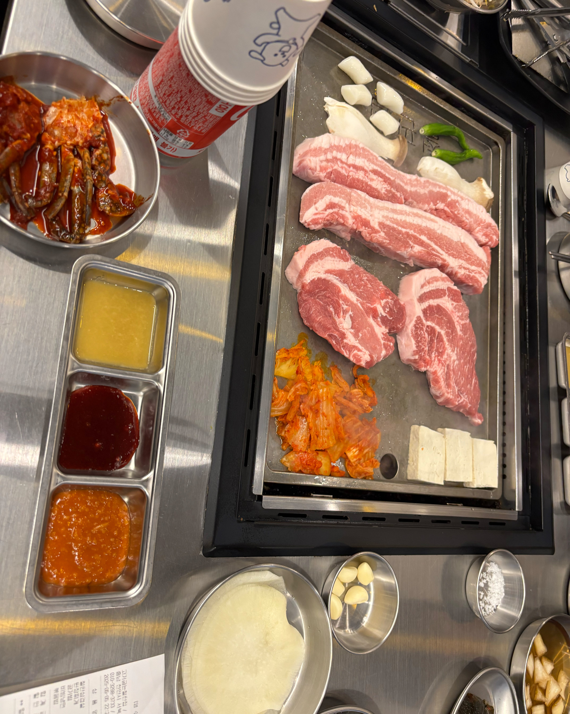 고기가 굉장히 맛있고 숙주볶음과 매우 잘 어울립니다 👍 - 불당동 맛집 고기굽는철판집