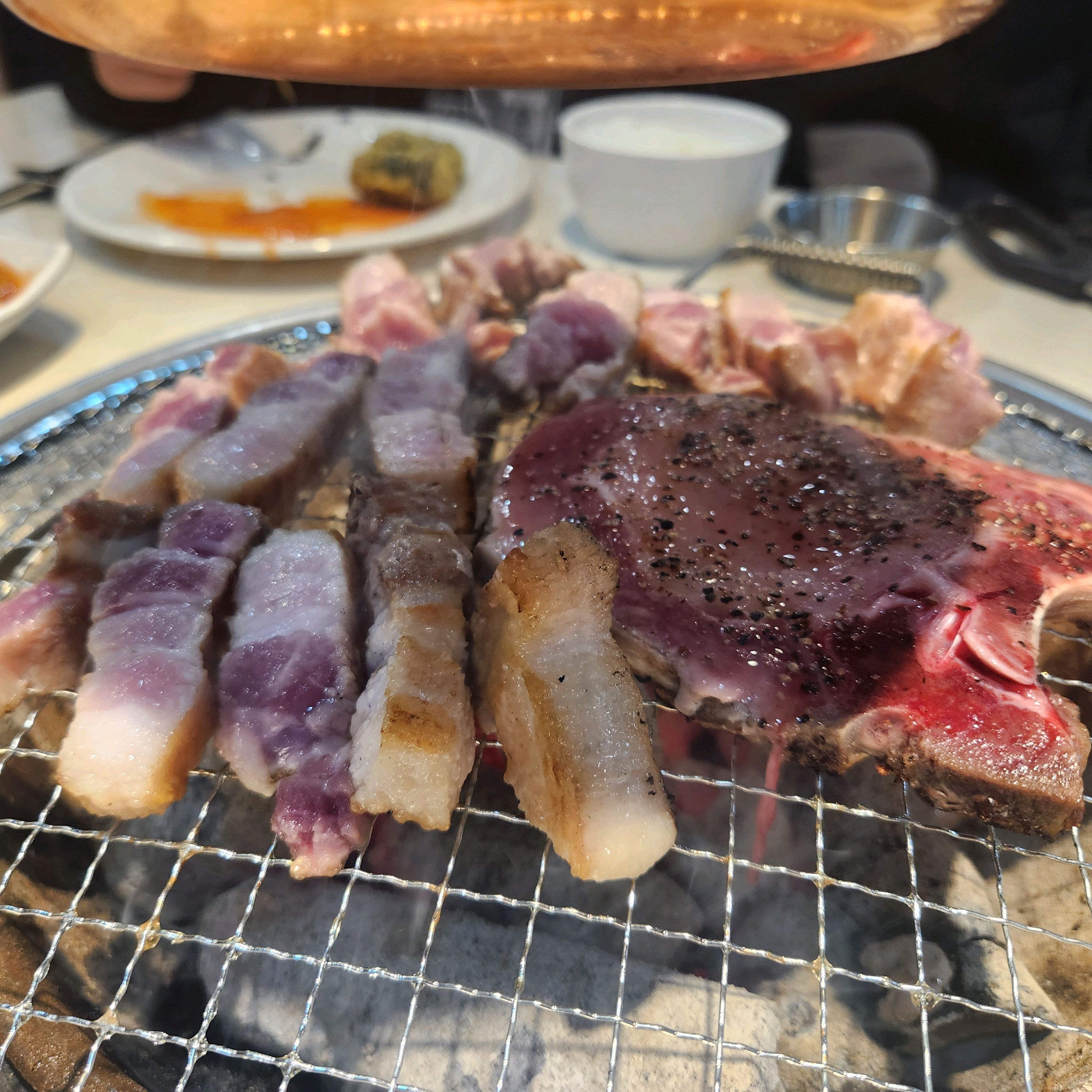 호수공원 나들이 나왔다가 아이들이랑 급으로 갔어요:) - 운정호수공원 맛집 명륜진사갈비 파주운정호수공원점