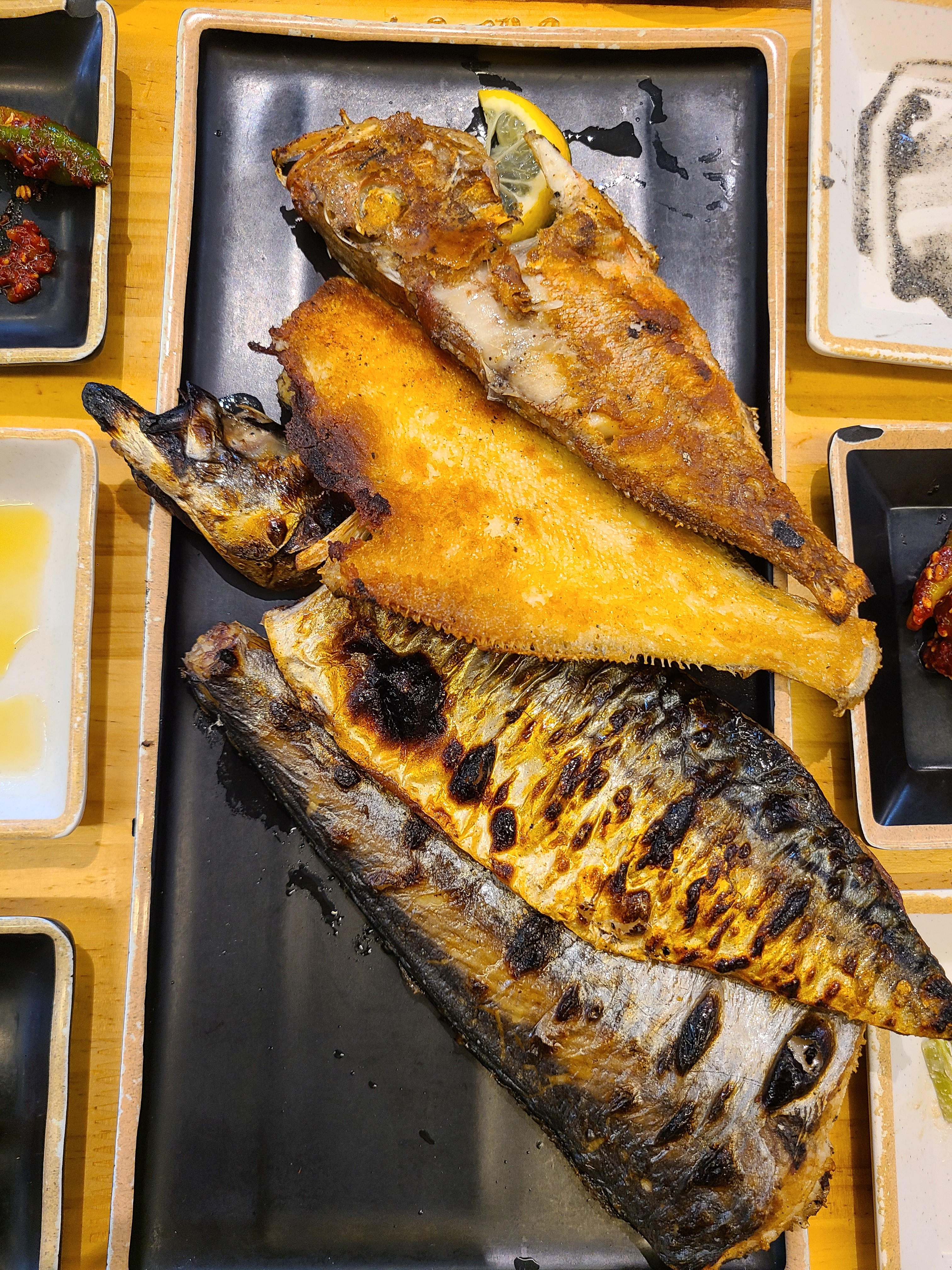 화덕구이라 그런지 정말 맛있어요. - 인천 맛집 명품 화덕 고등어 본점