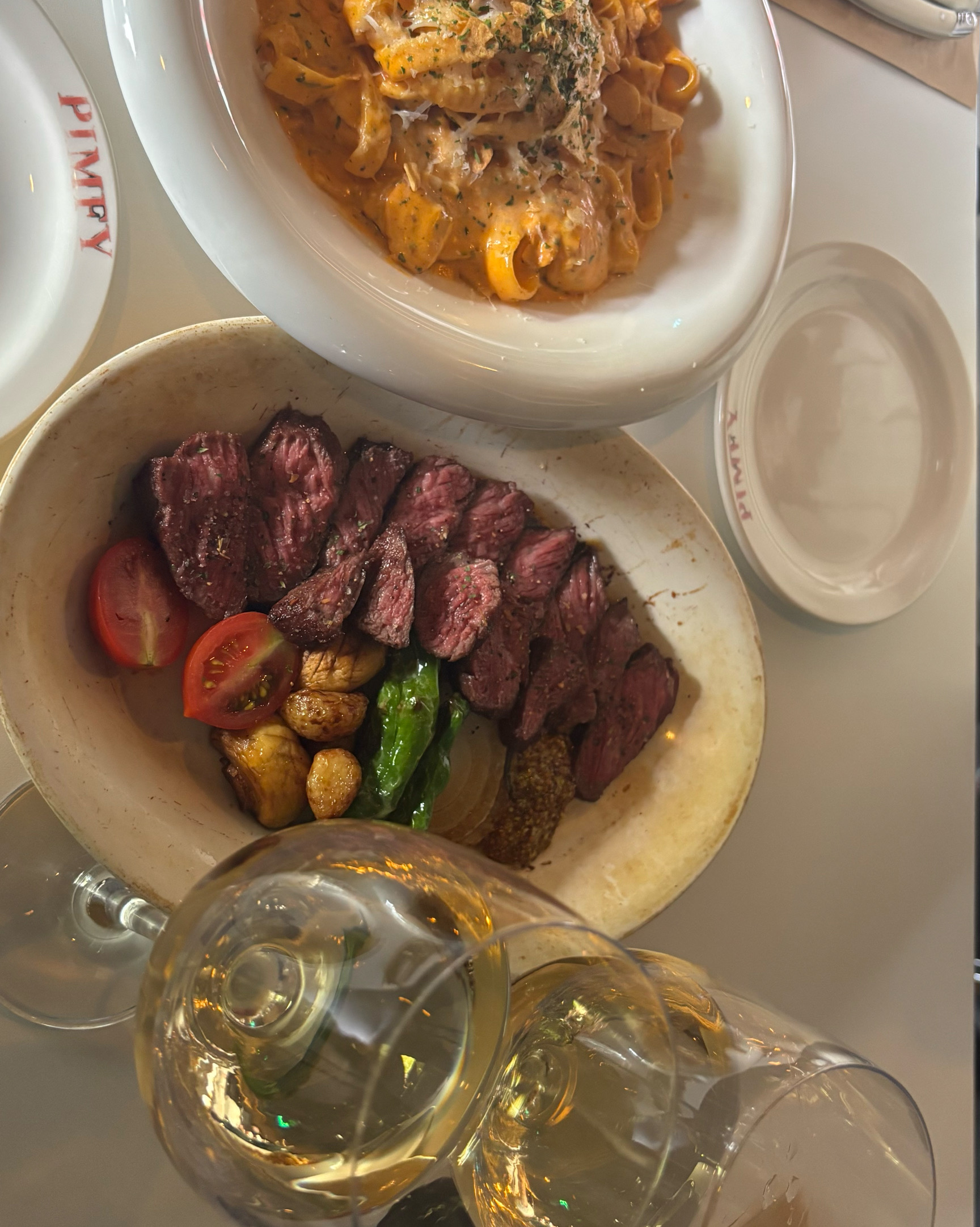 분위기 있고 음식도 맛있어요!!! - 이태원 맛집 핌피 이태원