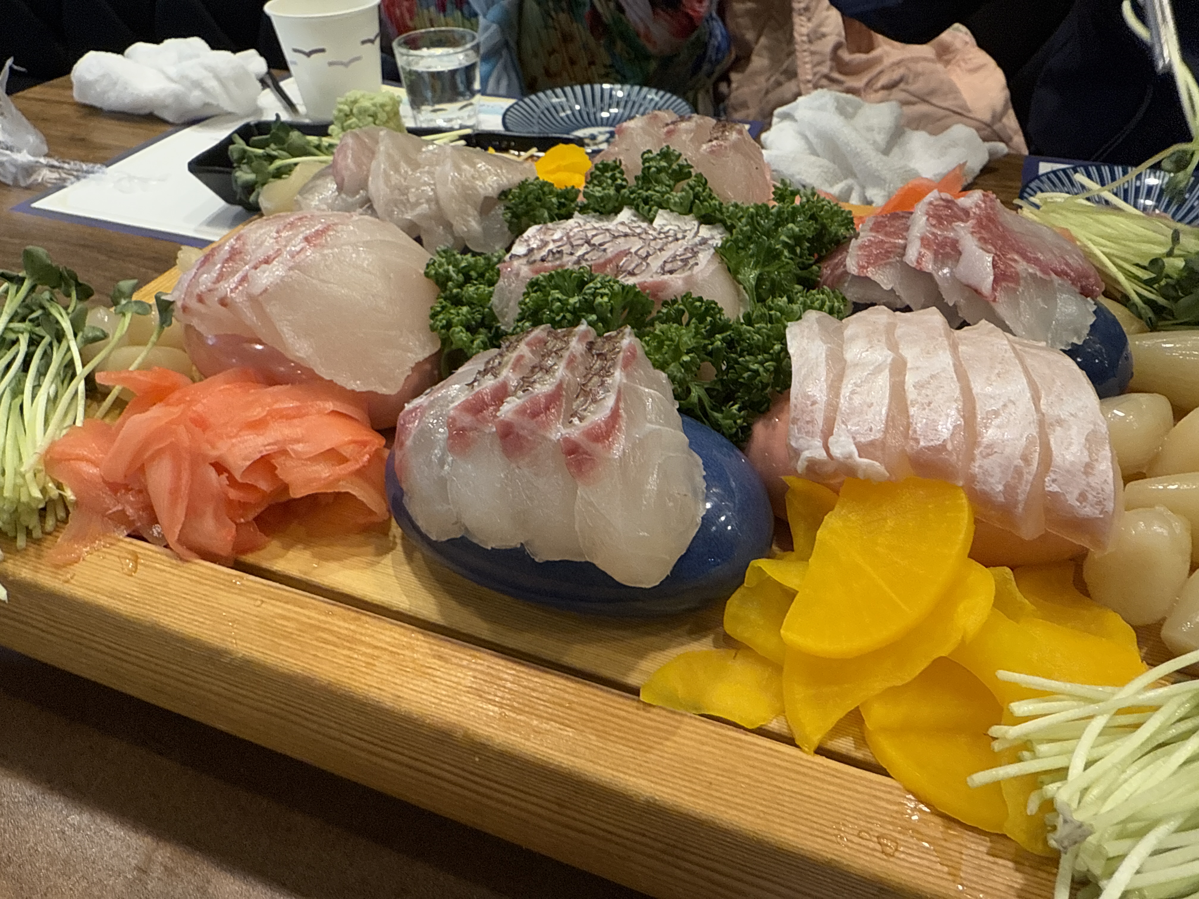 처음 방문했는데, 너무 맛있고 친절하게 음식 설명해 주셨어요. 감사합니다. - 정자역 맛집 물고기자리 정자점