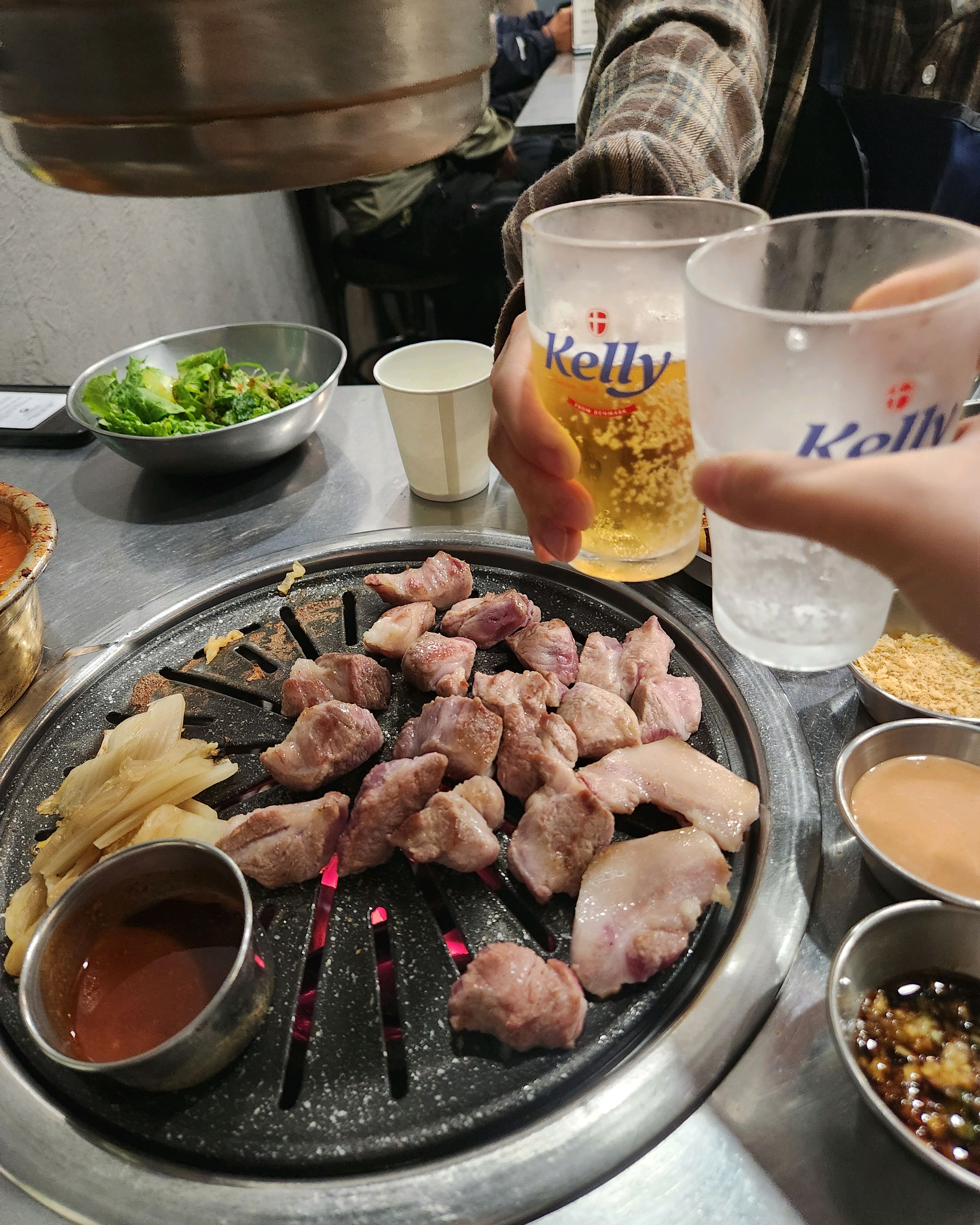 고기 진짜 맛있고 호텔이랑 제휴해서 서비스도 받으니 좋네용!! - 제주 맛집 문치비 서귀포신시가지점