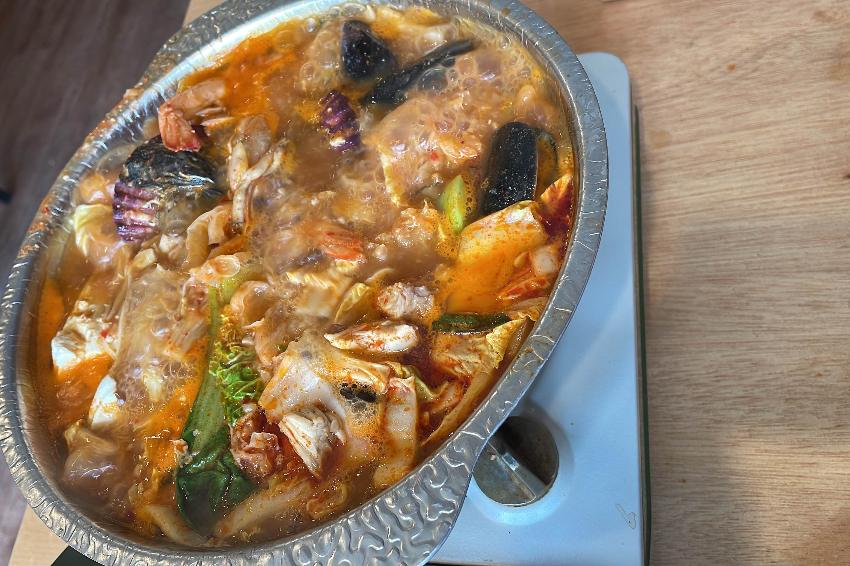 해물탕, 갑오징어 올라간 해물찜, 솥밥~~ 제 입맛에는 해물찜이 살짝 짜고 조금 양념맛이