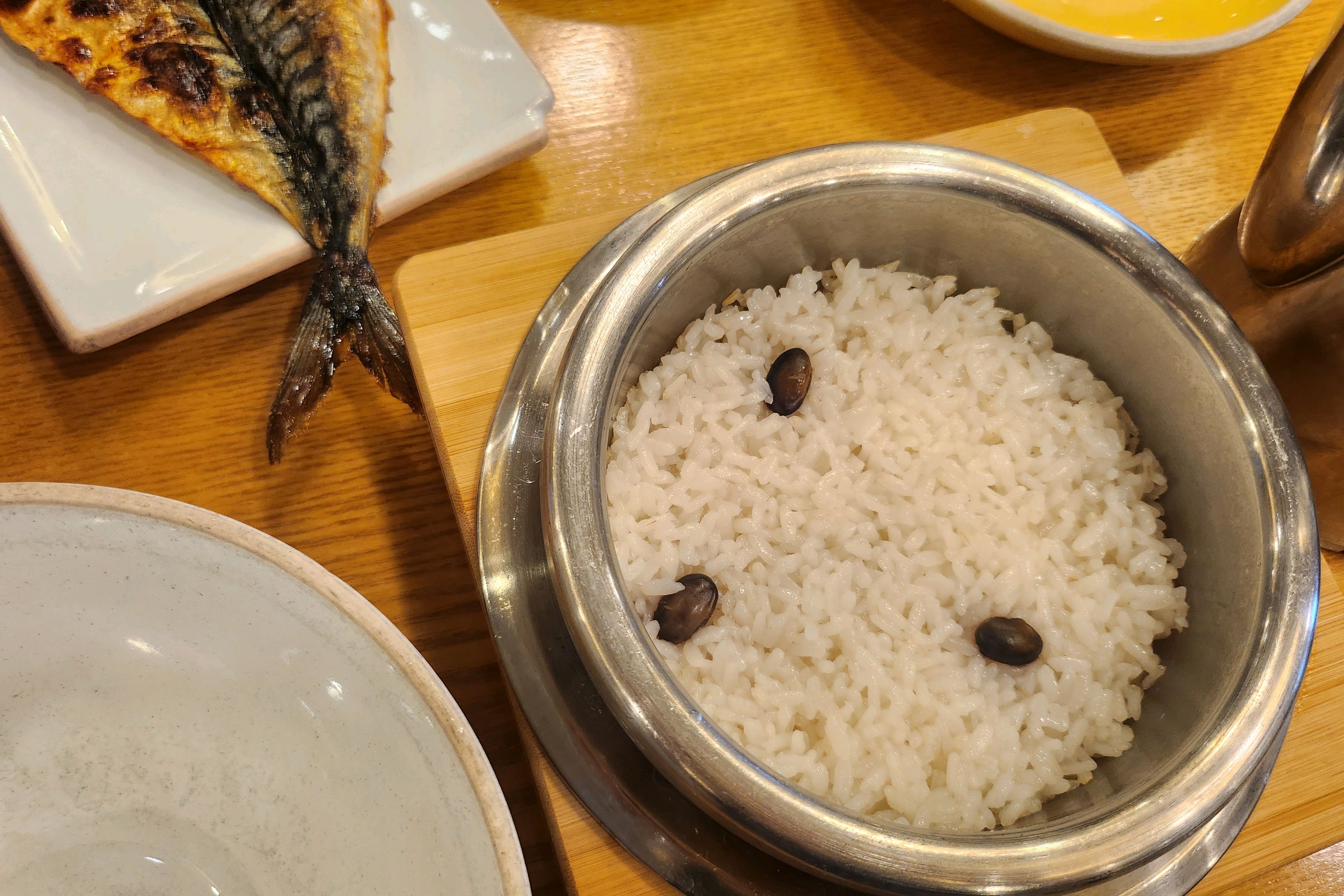 지나가다 들렀는데 가성비 좋고 매우 맛있네요~ - 인천 맛집 밥상편지 송도점