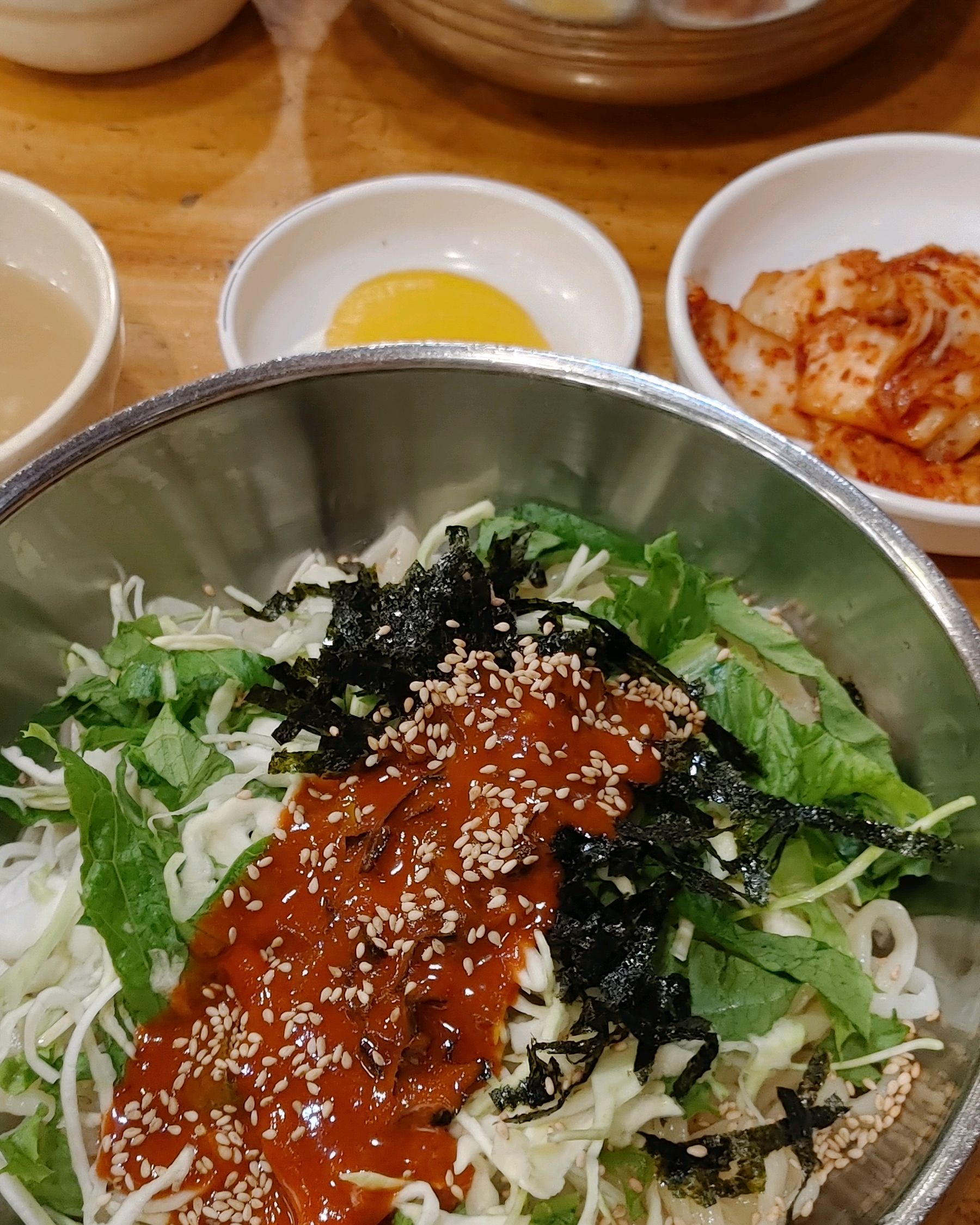 쫀득한 식감때문에 비빔칼국수 - 대전 맛집 김화칼국수