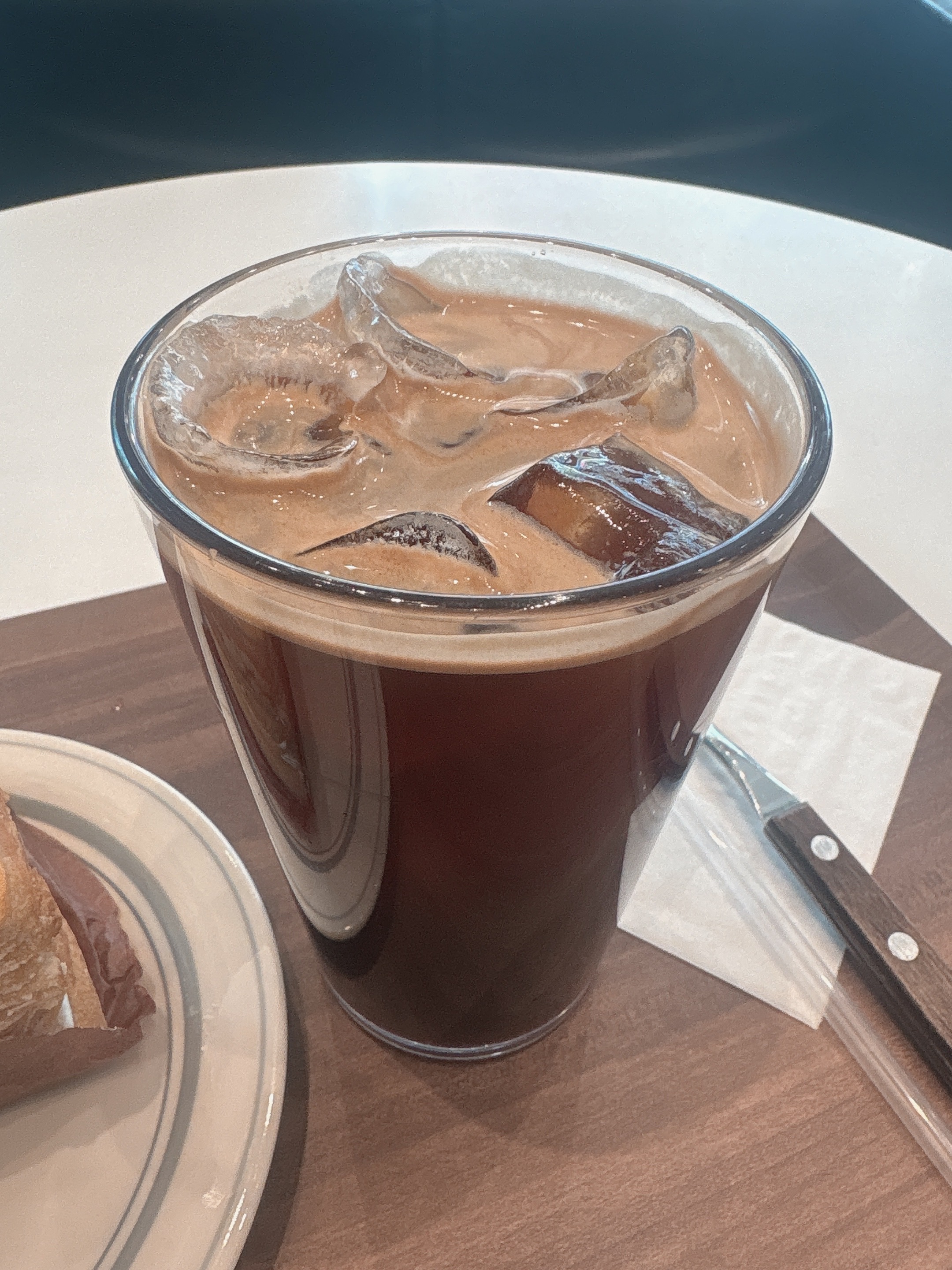 크로플 먹으러 왔는데 품절이어서 아쉽더라구요 - 불당동 맛집 루트커피 신불당점
