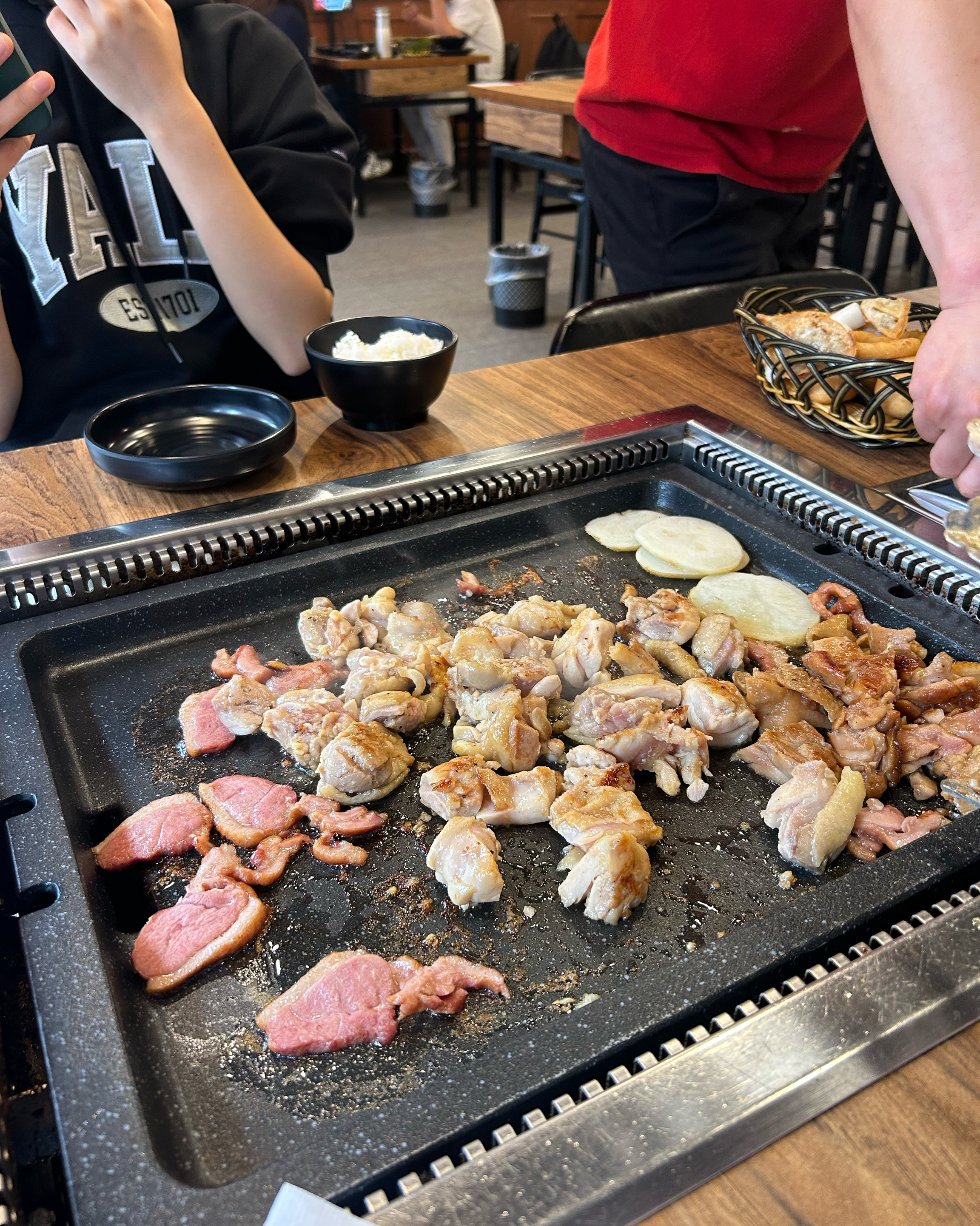 사장님이 너무 친절하고 마이써요💙 - 대전 맛집 춘천집무한닭갈비 대전은행점