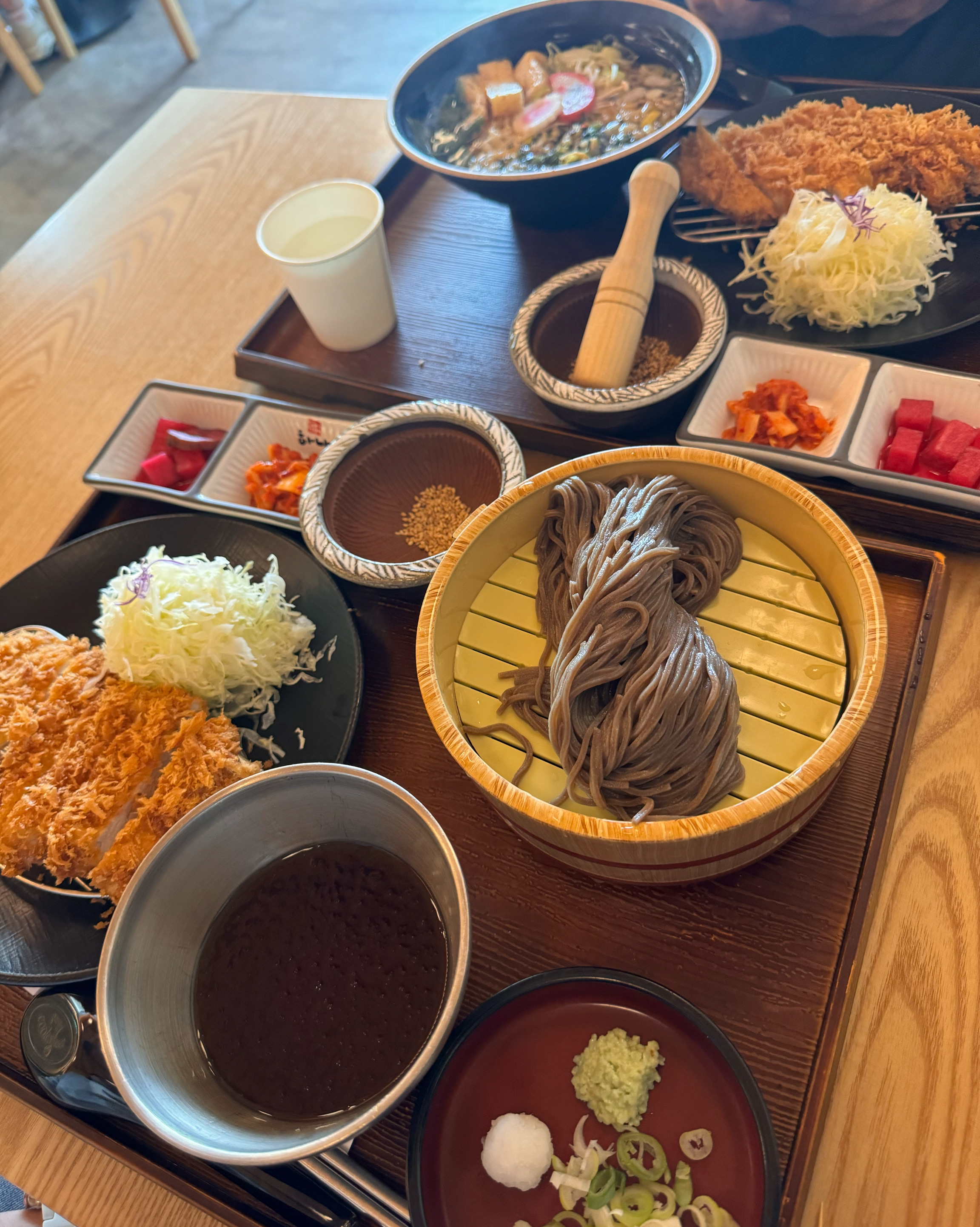 엄마아빠랑 동생이랑 오랜만에 외식하러 나와서 먹었어요! - 송정 맛집 하나돈까스 송정해수욕장점