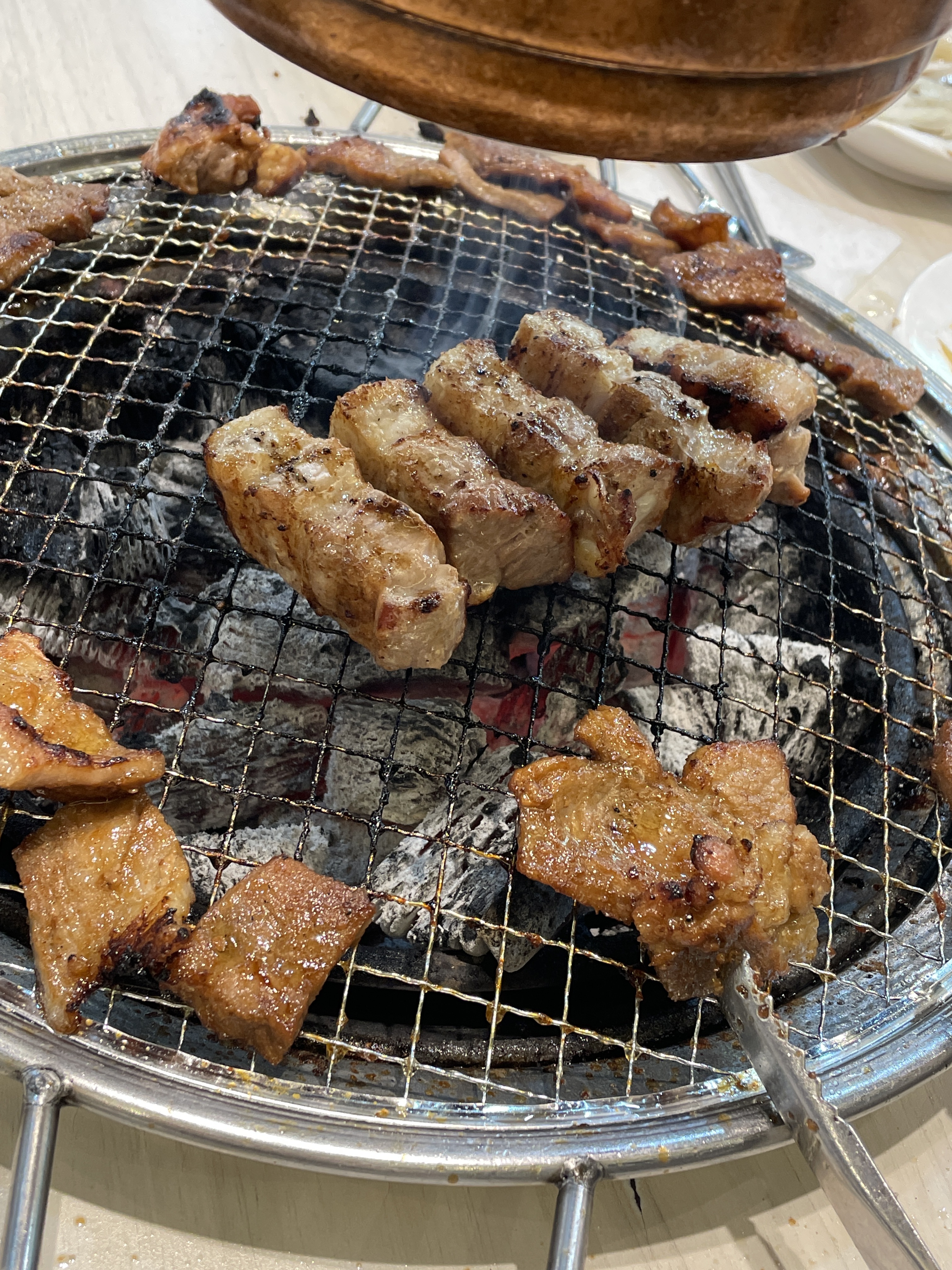 가족들이랑 휴일에 오랜만에 외식하러 나와서 - 영통 맛집 명륜진사갈비 수원영통구청점