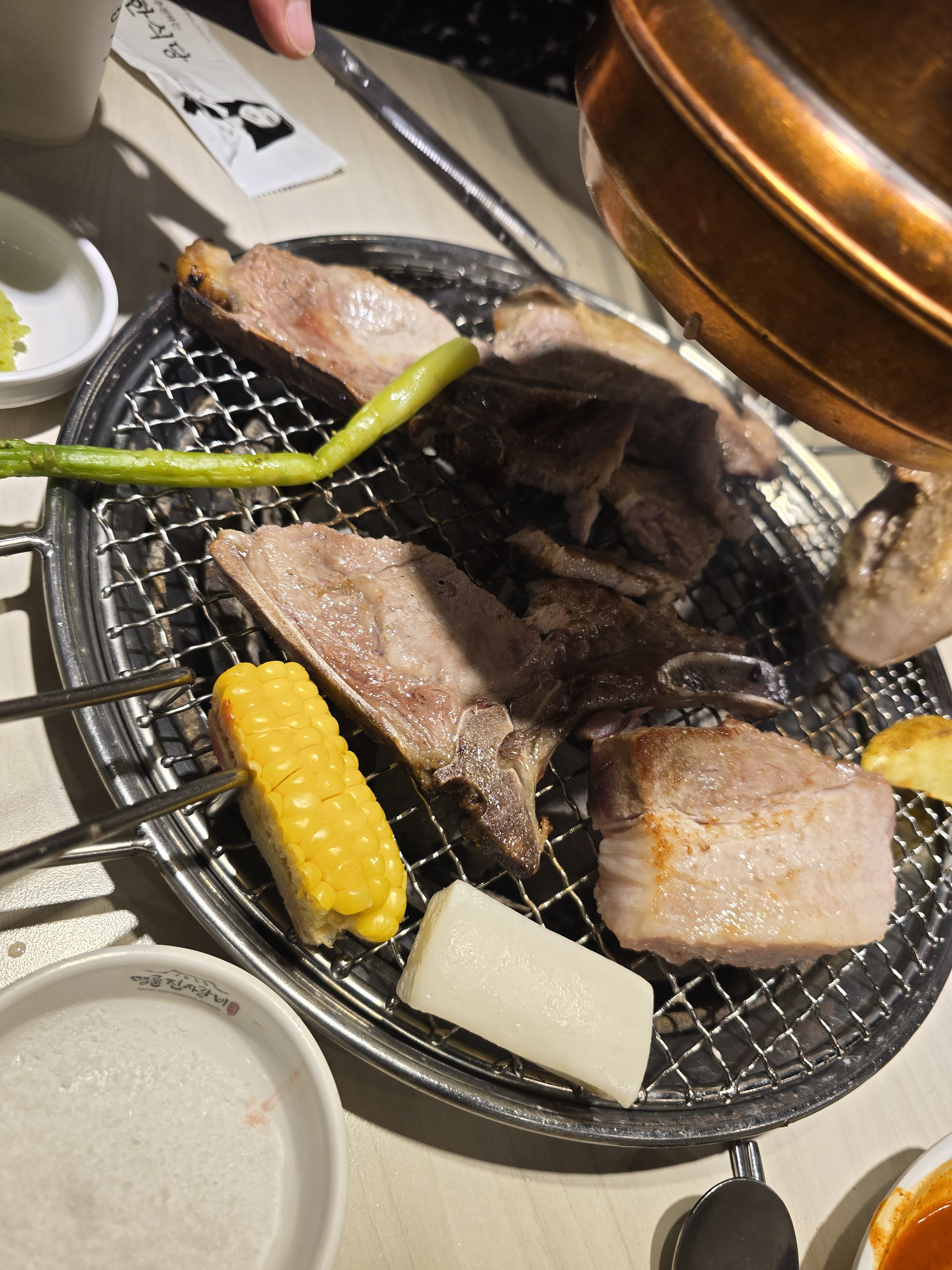 양고기 비린내도 안나고 맛있어요! - 장안동 맛집 명륜진사갈비 서울장안점