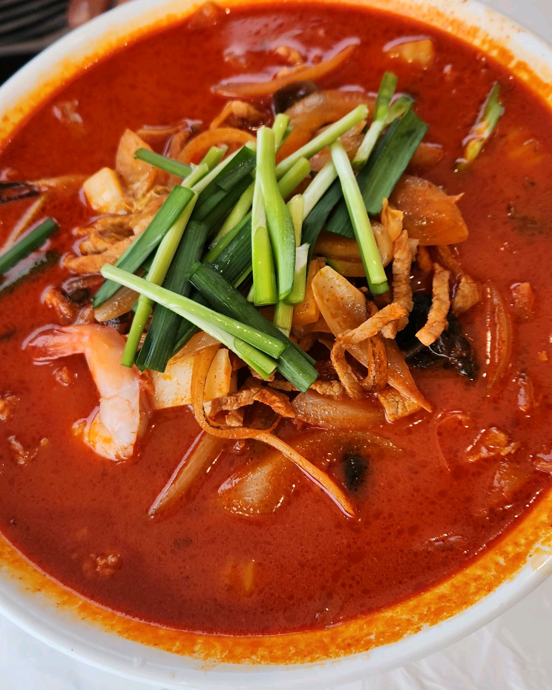 짜장면가격이 착해서 들렸는데 맛도좋아요~ - 아바이마을 맛집 1번지짜장짬뽕