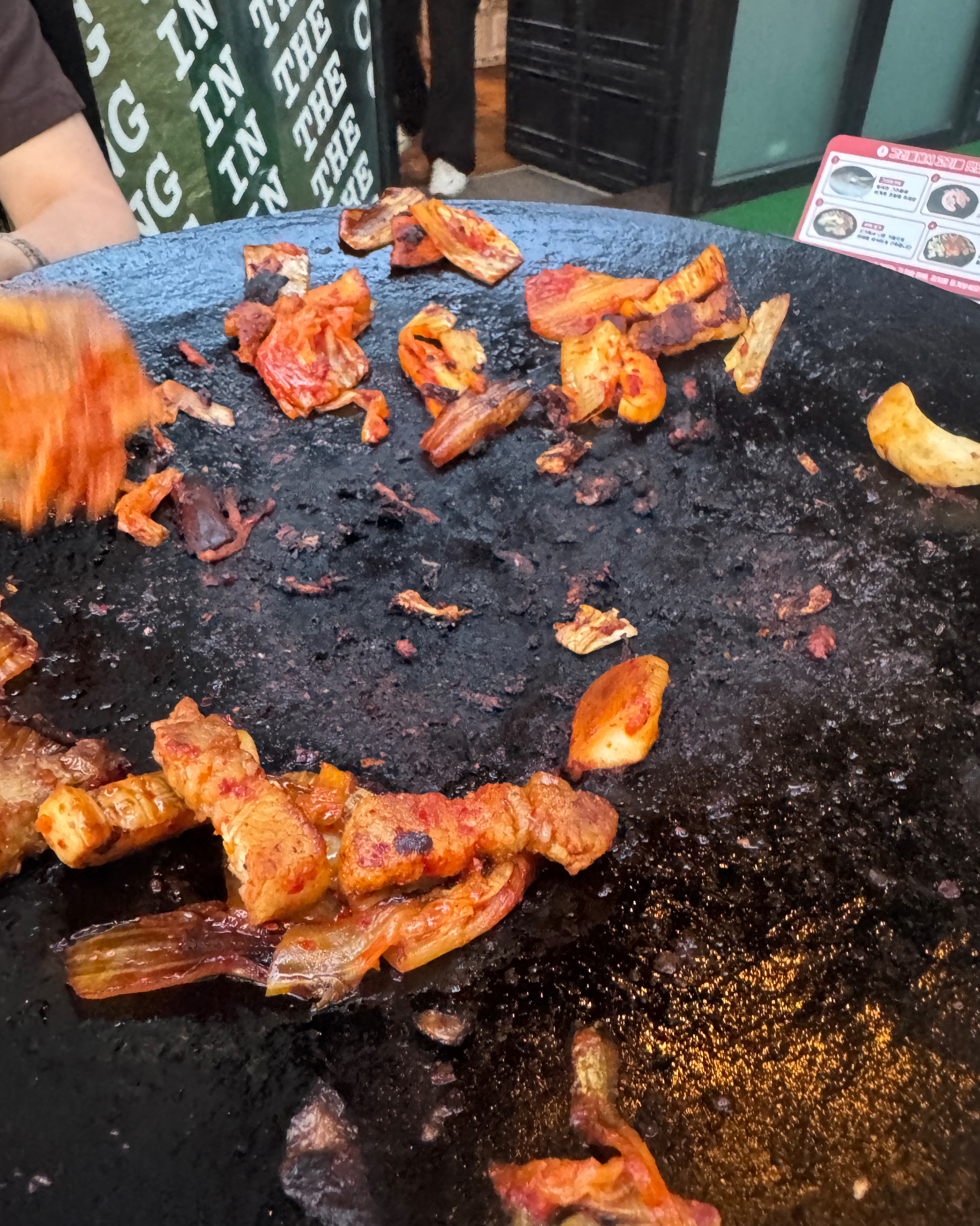 애들이랑 같이 와서 먹었어요!!! 캠핑 분위기에 좋아요 - 인천 맛집 인천대공원 바베큐식당 인더캠핑