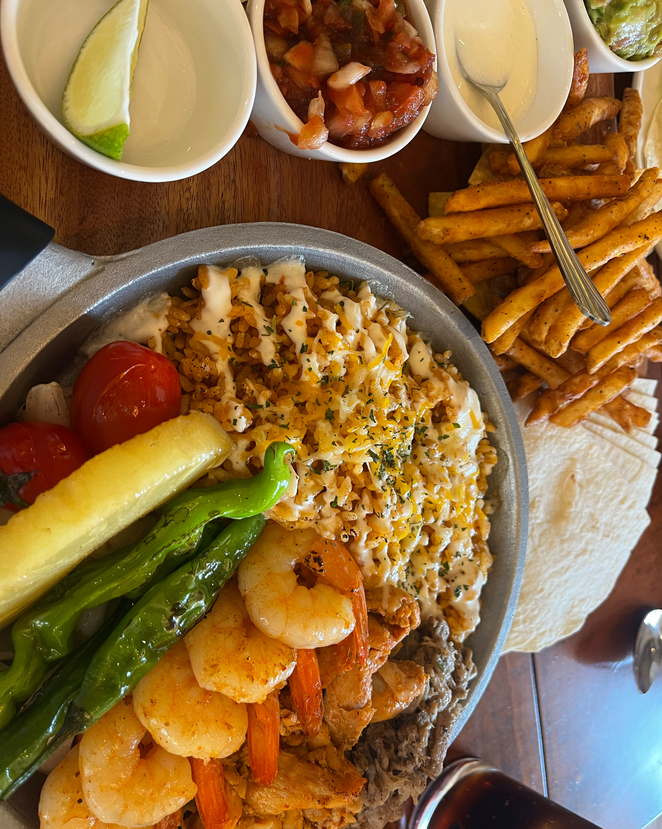타코 멕시코 요리들 먹어볼 수 있어서 좋아요~~ 맛있었구 분위기도 좋아서 추천합니다! - 평택 고덕 맛집 갓잇 평택고덕신도시점