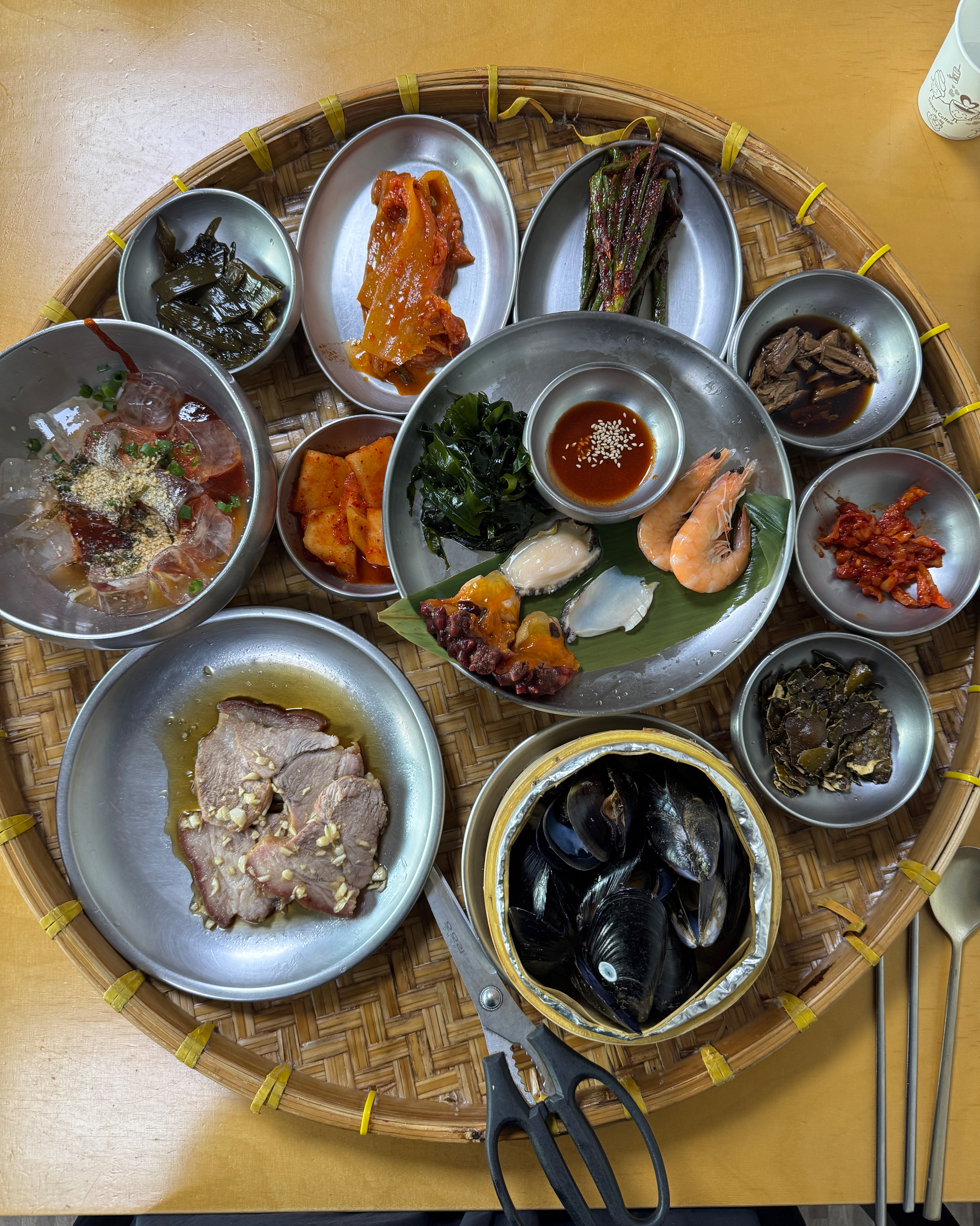 검색해보니 웨이팅이 있다고 하여, 차타고 가면서 미리 테이블링하니까 매장 앞에서 5분만에 