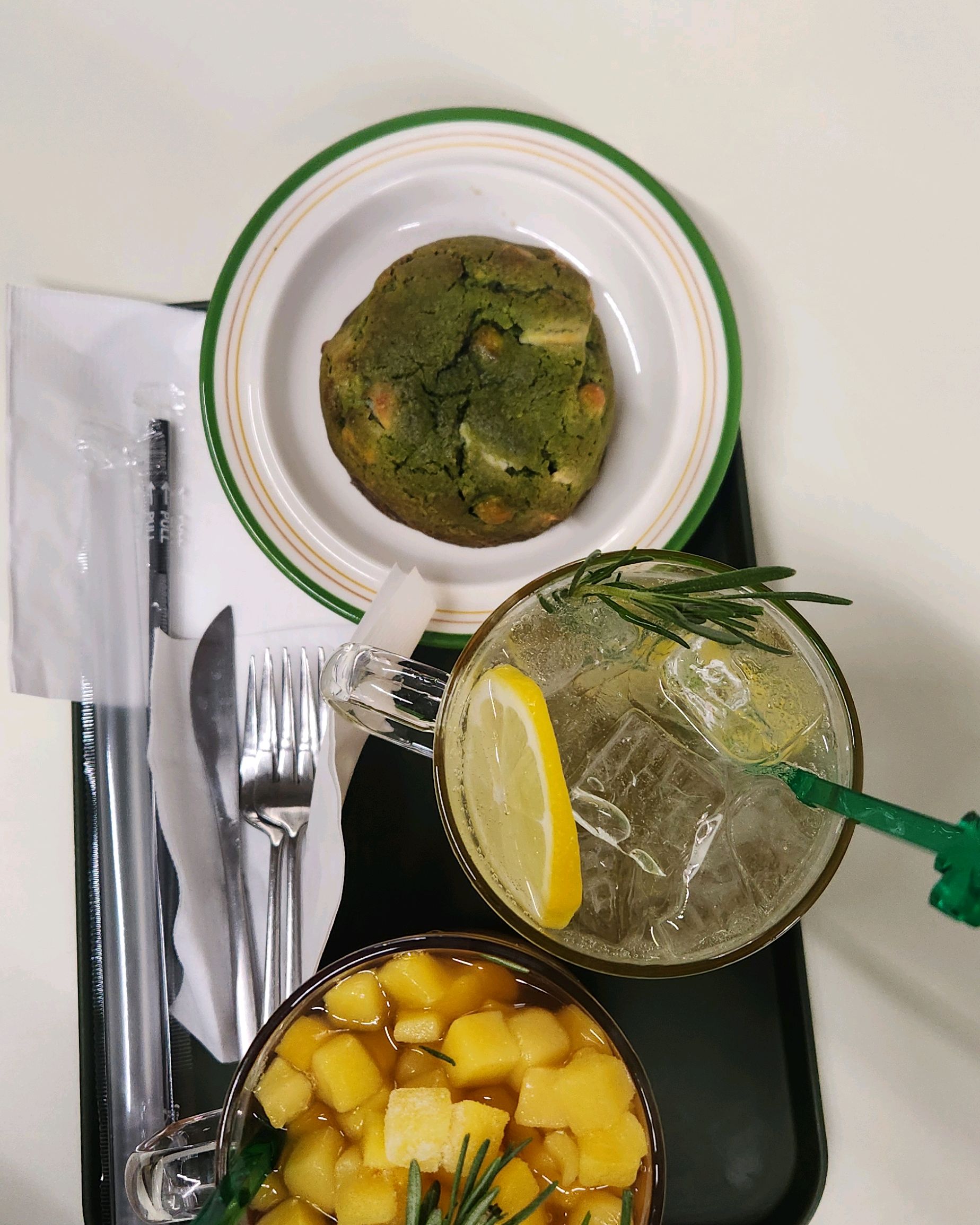 천도복숭아 아이스티가 너무 맛있어서 재방문했는데 역시 좋아요 - 인천 맛집 그리너리하우스