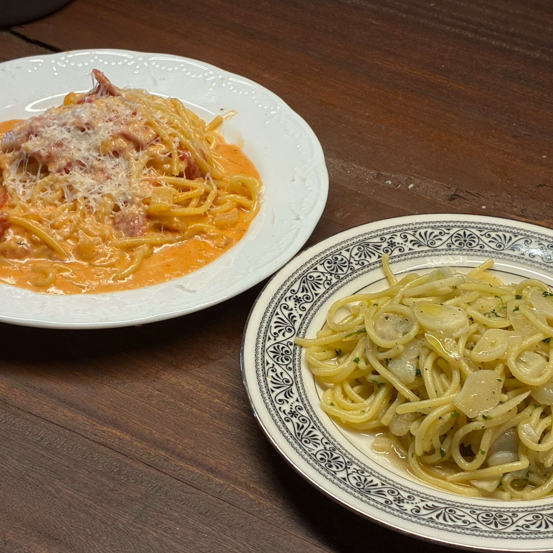 파스타가 맛있습니다. 알단테라고 하나요 ..? 파스타가 한국인이 느끼기엔 조금 설익었다고