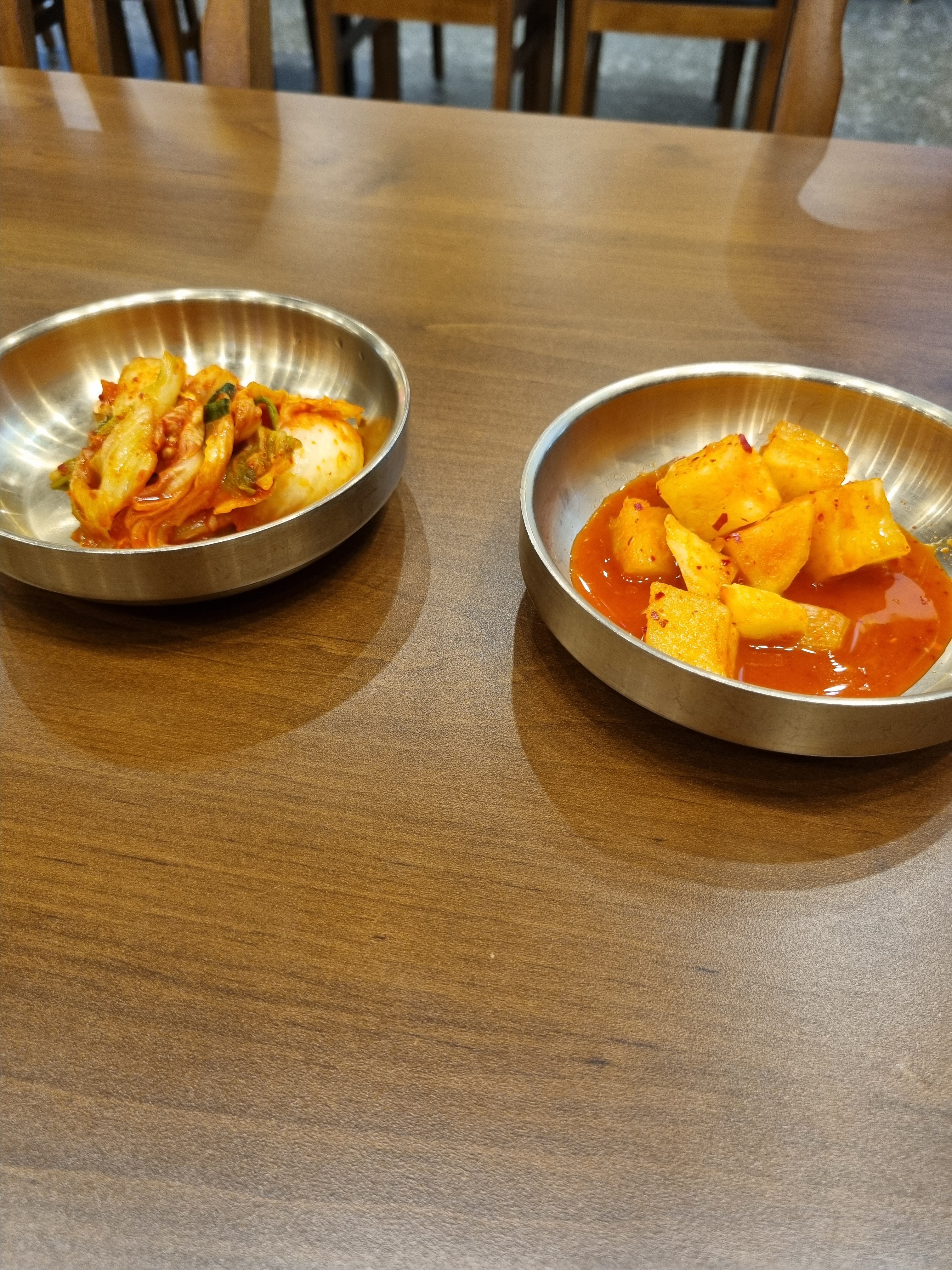음식맛이 너무나도 좋네요 다음에도 방문토록 하겠습니다. 번창하셔요 :) - 불당동 맛집 육전국밥 천안불당점