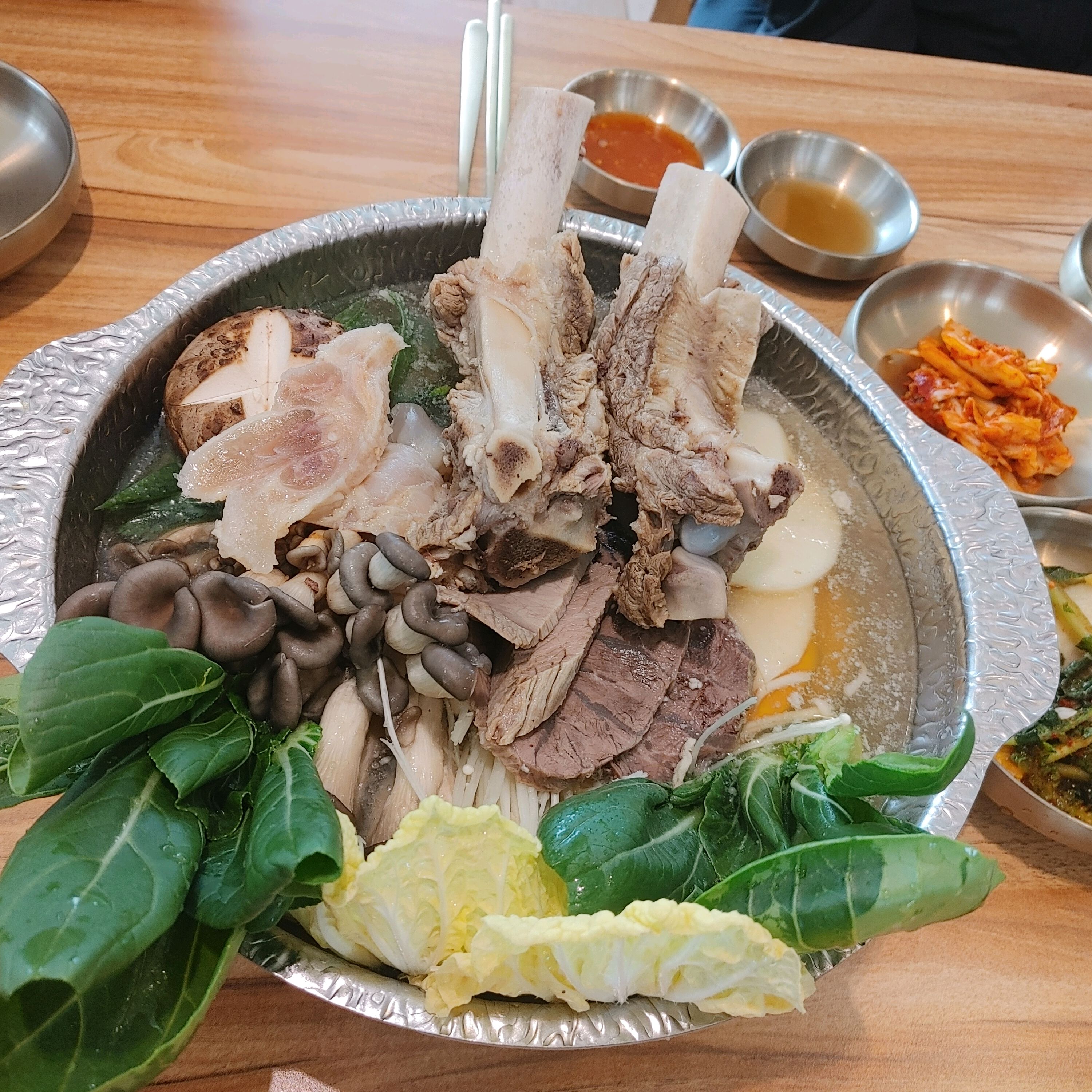 음식이 너무 맛있고 깔끔하게 맛있습니다. - 인천 맛집 국수화