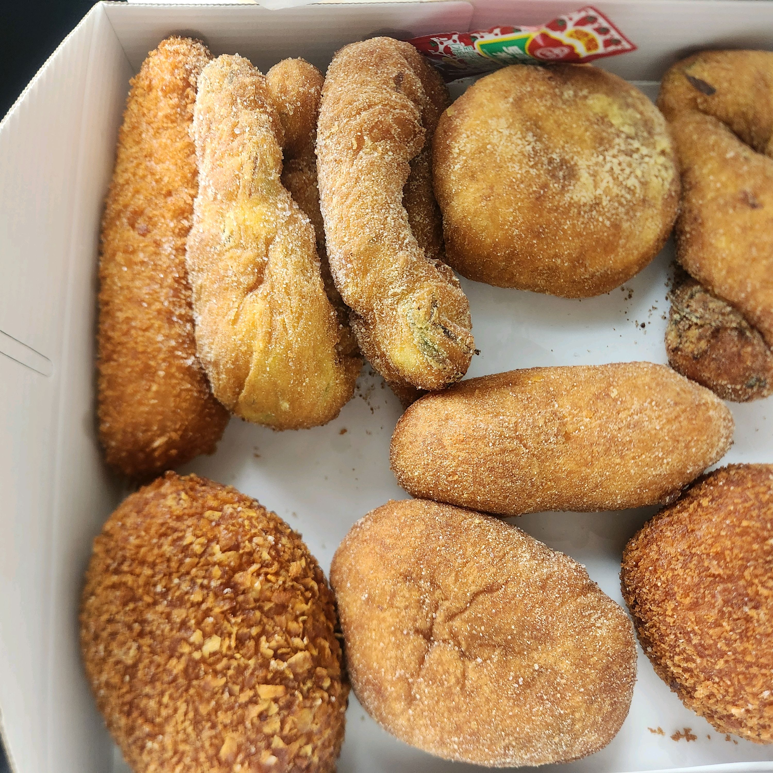 평소 꽈배기를 좋아해서 넘 가보고 싶었던곳이였어요 집에서 차로 50분 가량 걸려서 도착했고