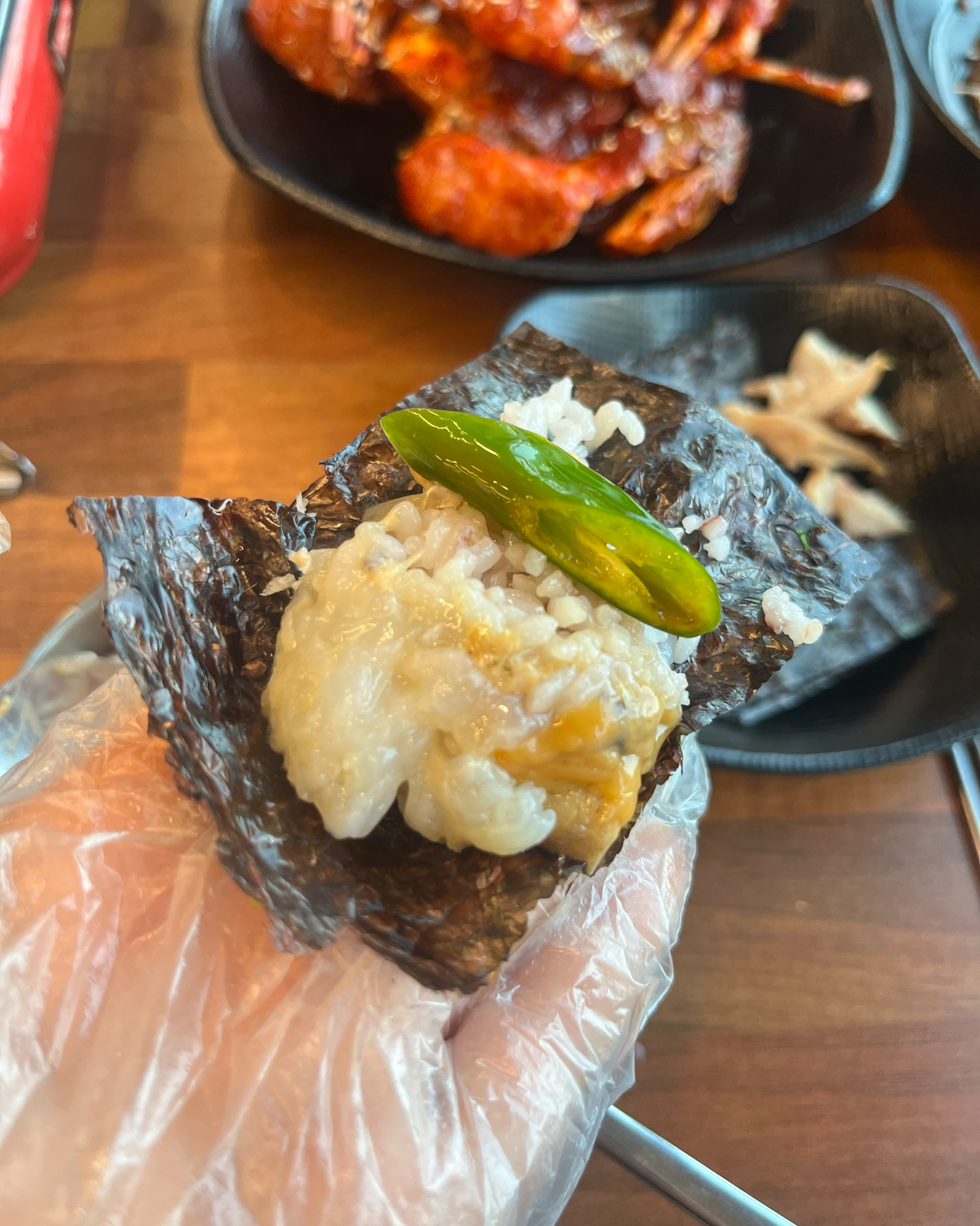 게장이 얼마나 먹구싶었는지 찾아서 왔는데 간장게장 원없이 먹었어요 꽃게탕도 칼칼하니 시원하