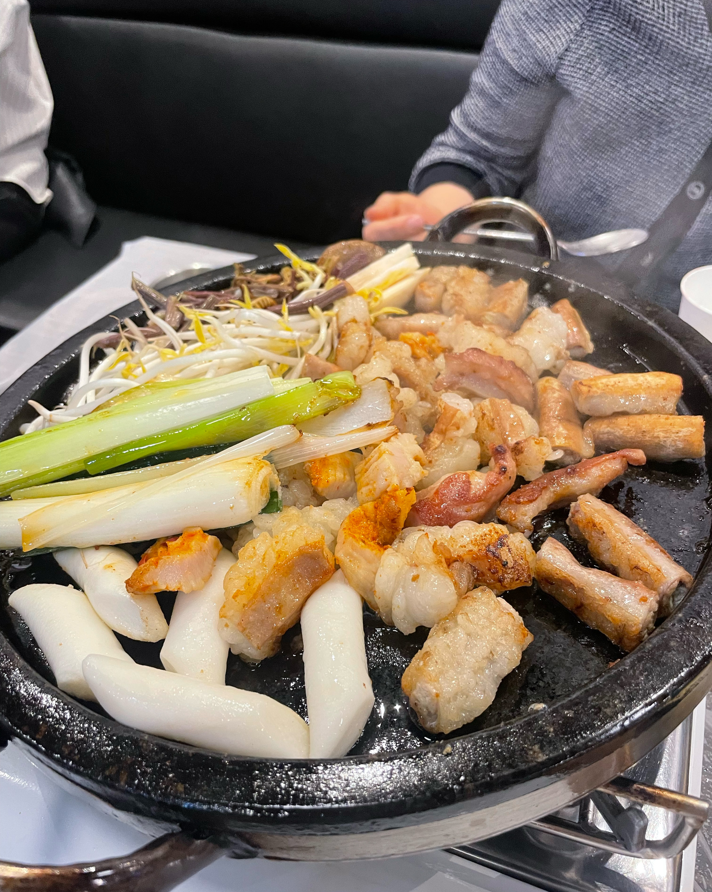 곱곱 꽉꽉 차있구 막창도 쫀쫀 너무 맛있어용 체공!!👍🧡 - 불당동 맛집 소앤곱