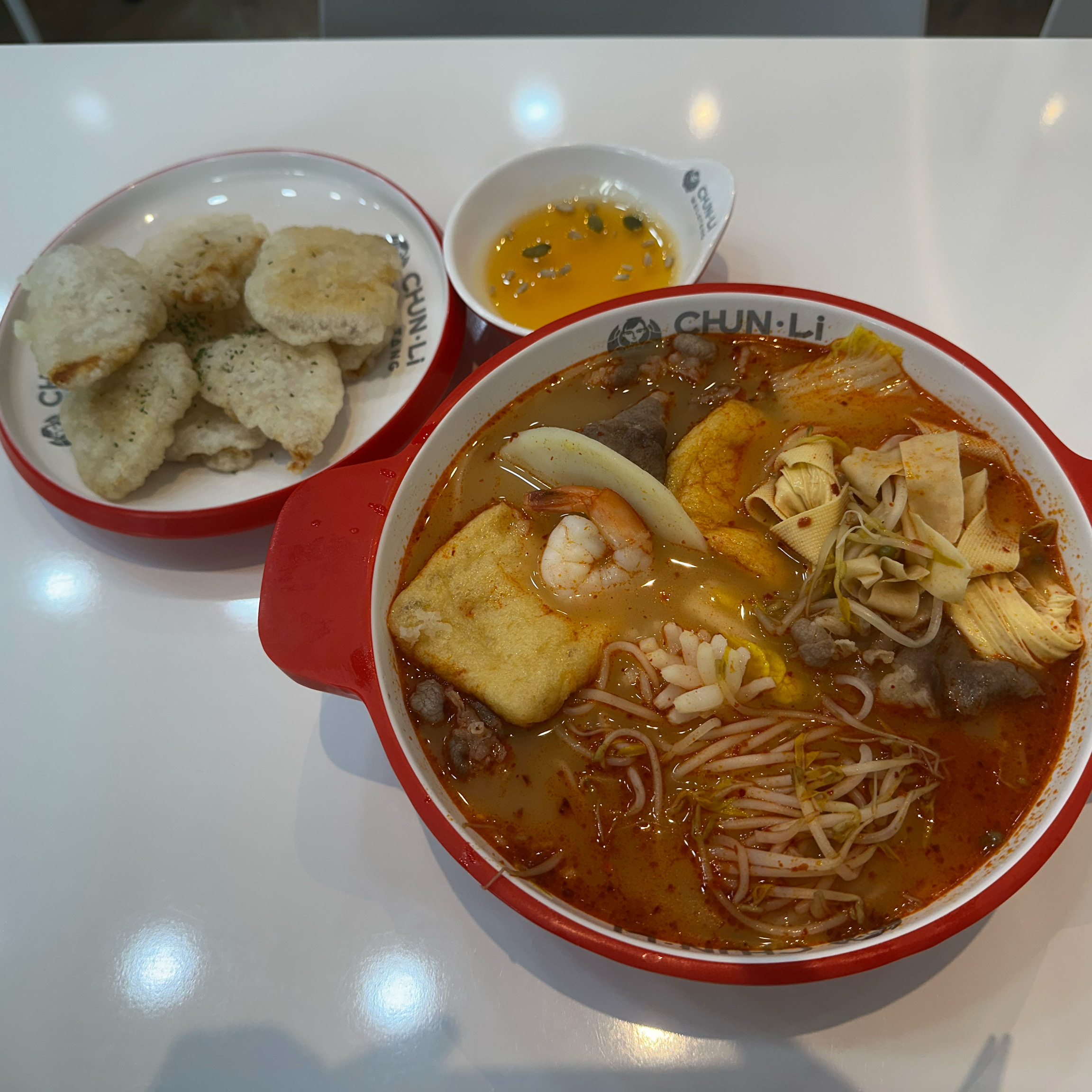 맛있고 매장도 깔끔해요! 사장님이 머리두건을 쓰고 일하셔서 위생에 믿음이 가고, 양이 진짜