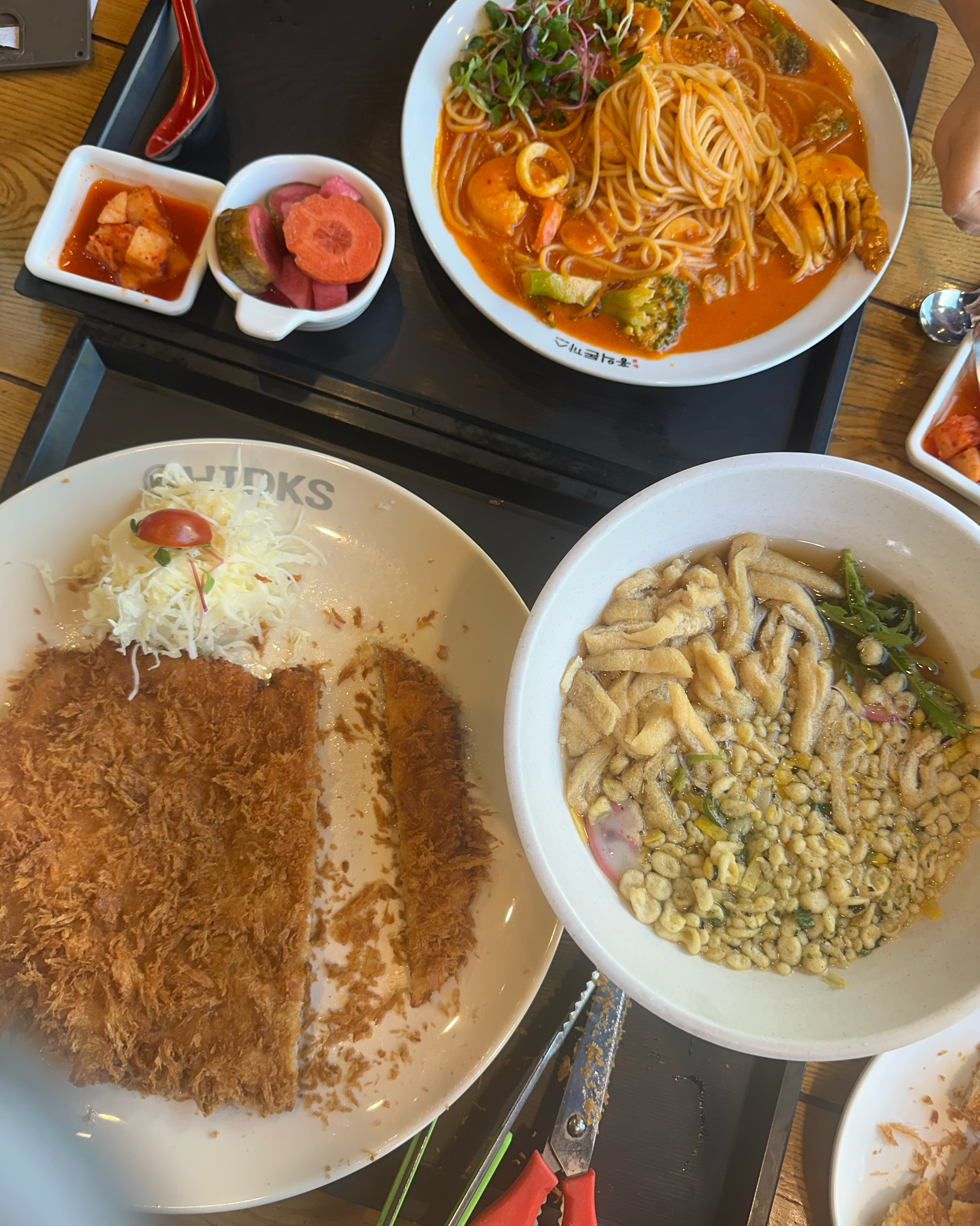 오랜만에왔는데 애들이 너무 맛있다고 난리예요ㅋㅋㅋ - 검단 맛집 홍익돈까스 검단점