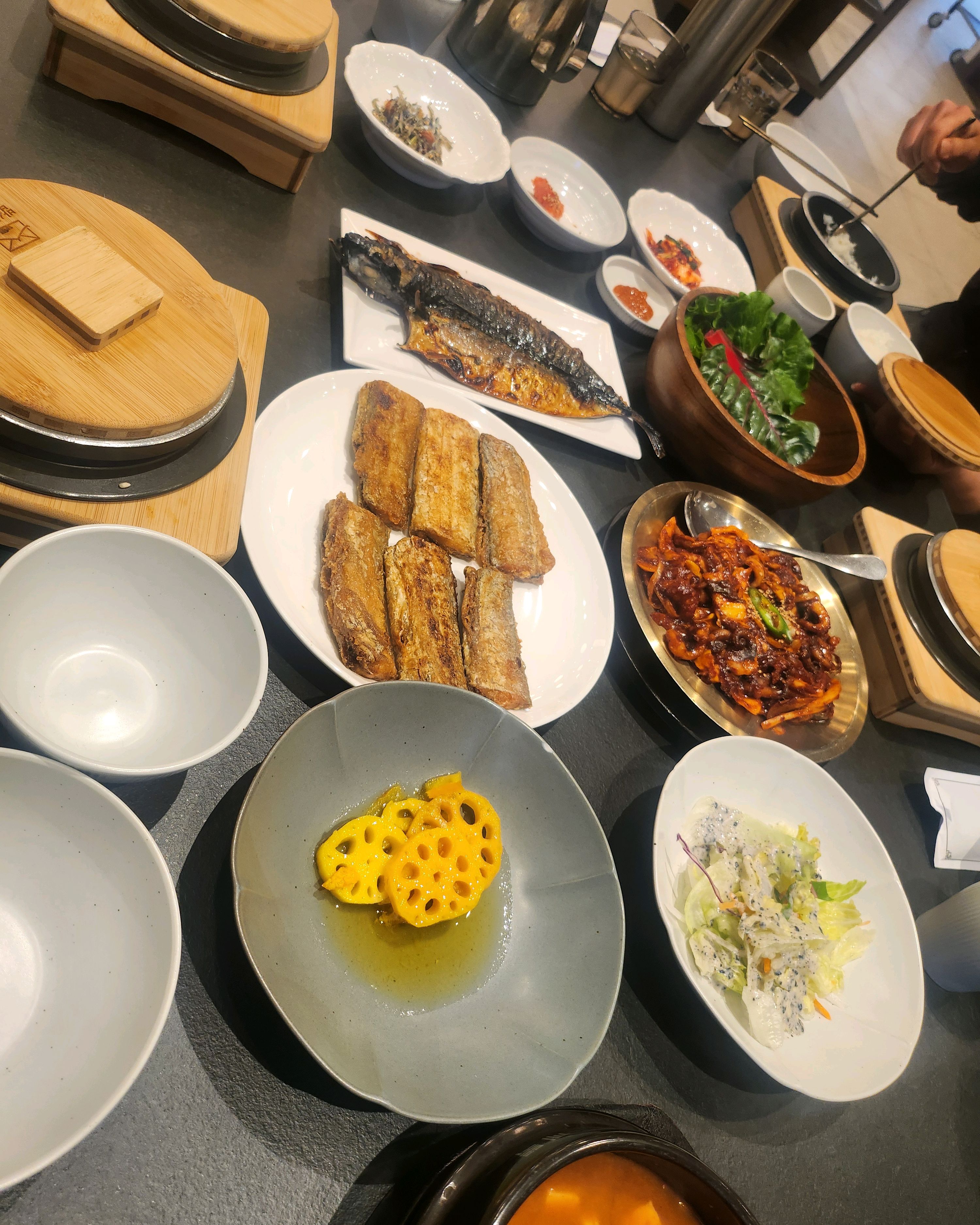어버이날을 기념하기위해 가족들과 저녁식사 맛있게 먹고 갑니다.. - 인천 맛집 밥상편지 루원시티점