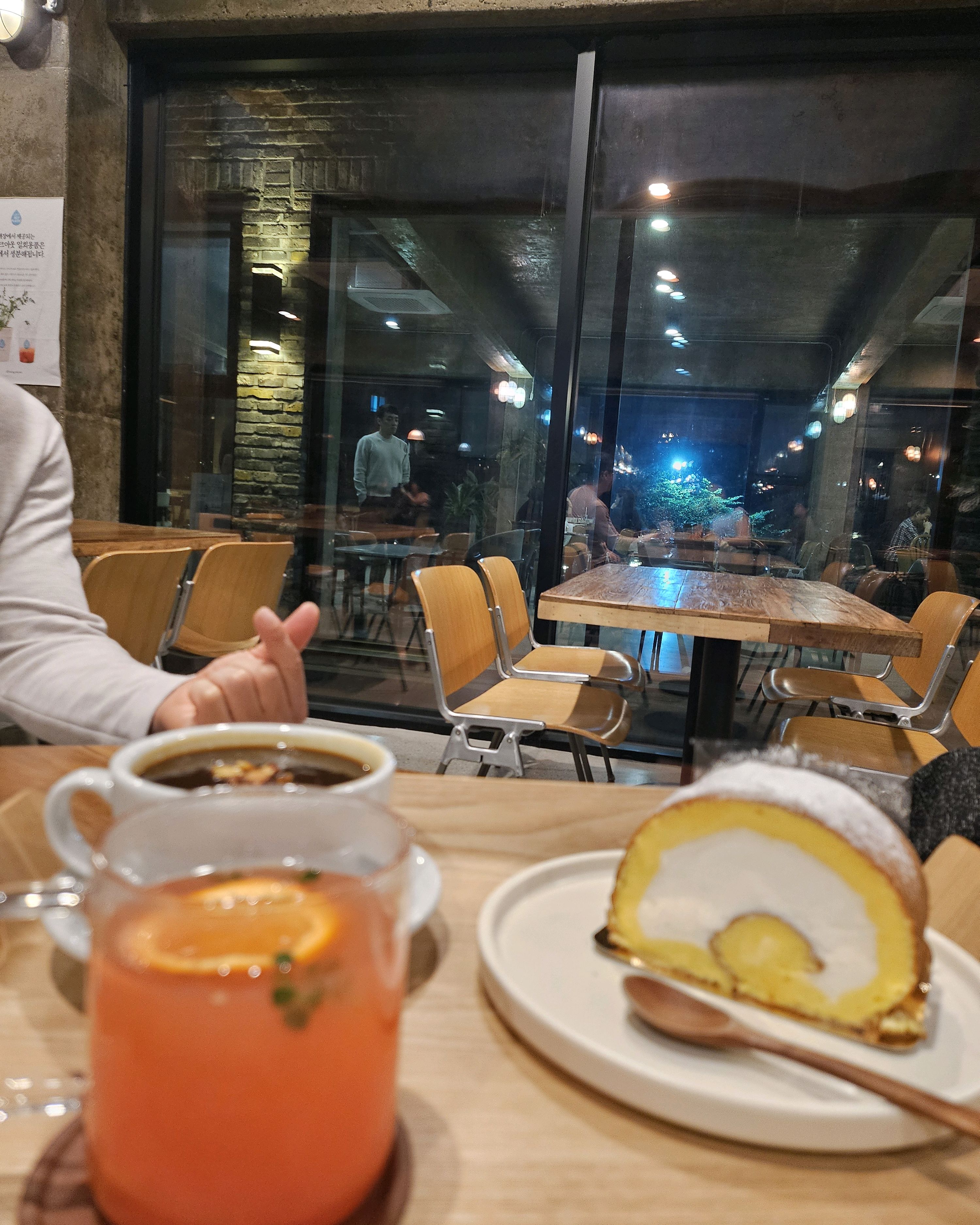 자주가는곳이예요.넓고 좋아요 - 대전 맛집 더노은로