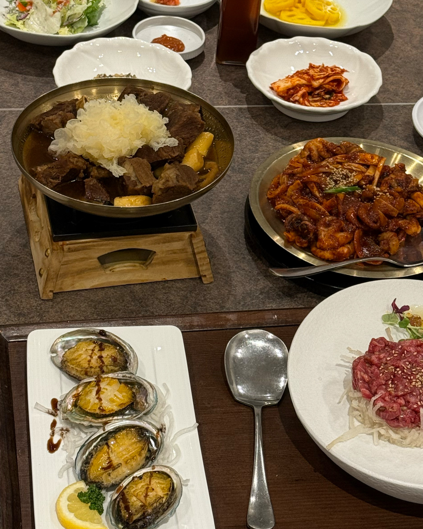 예약햇는데 까먹으셧나바여 바로 준비해주신다 했는데 30분넘어서 기다리다가 벨 누르니 그제서