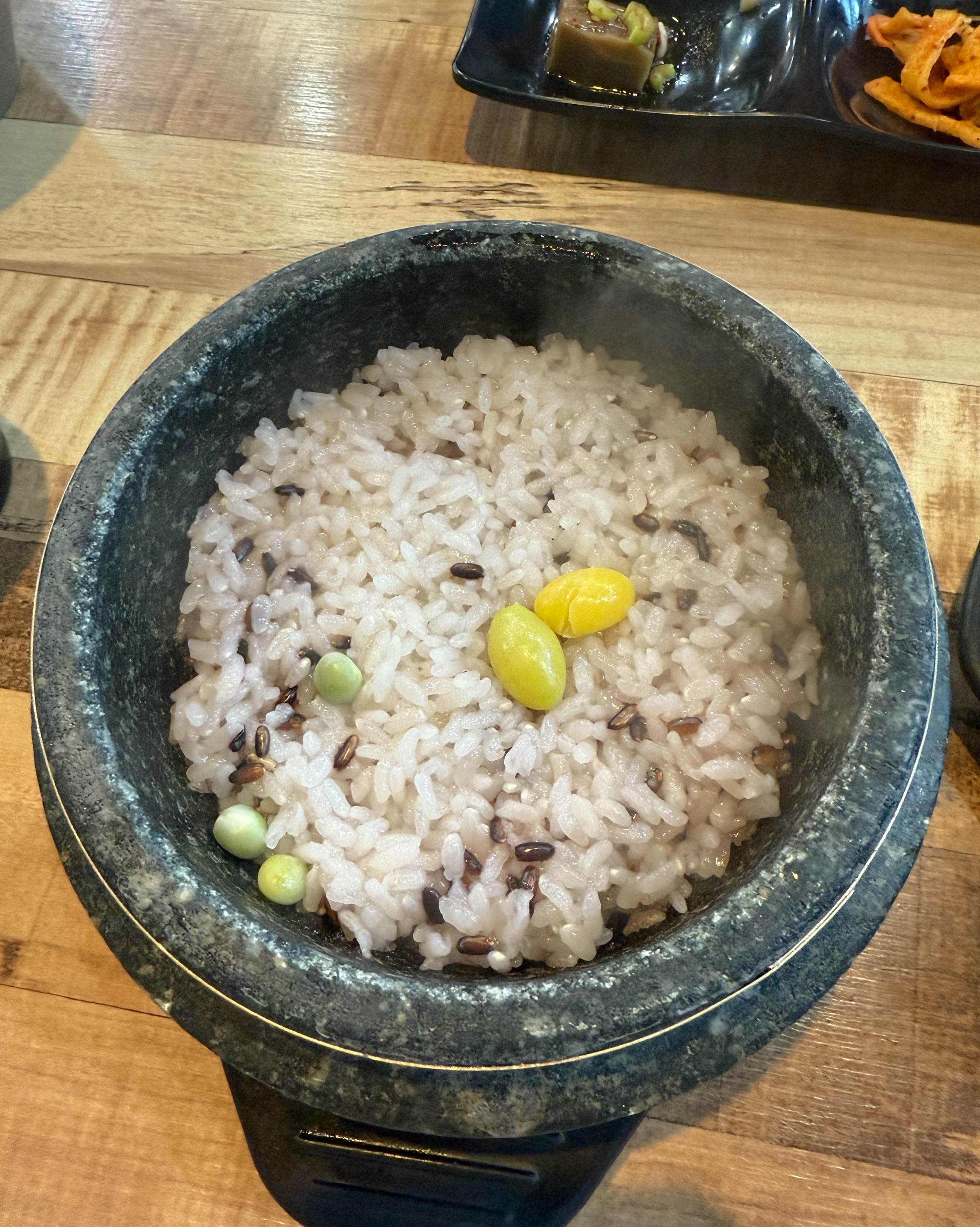 여행와서 비슷한 메뉴만 먹다가 순두부찌개도 좋을거 같아 방문했어요 - 제주 맛집 일품순두부 하귀점