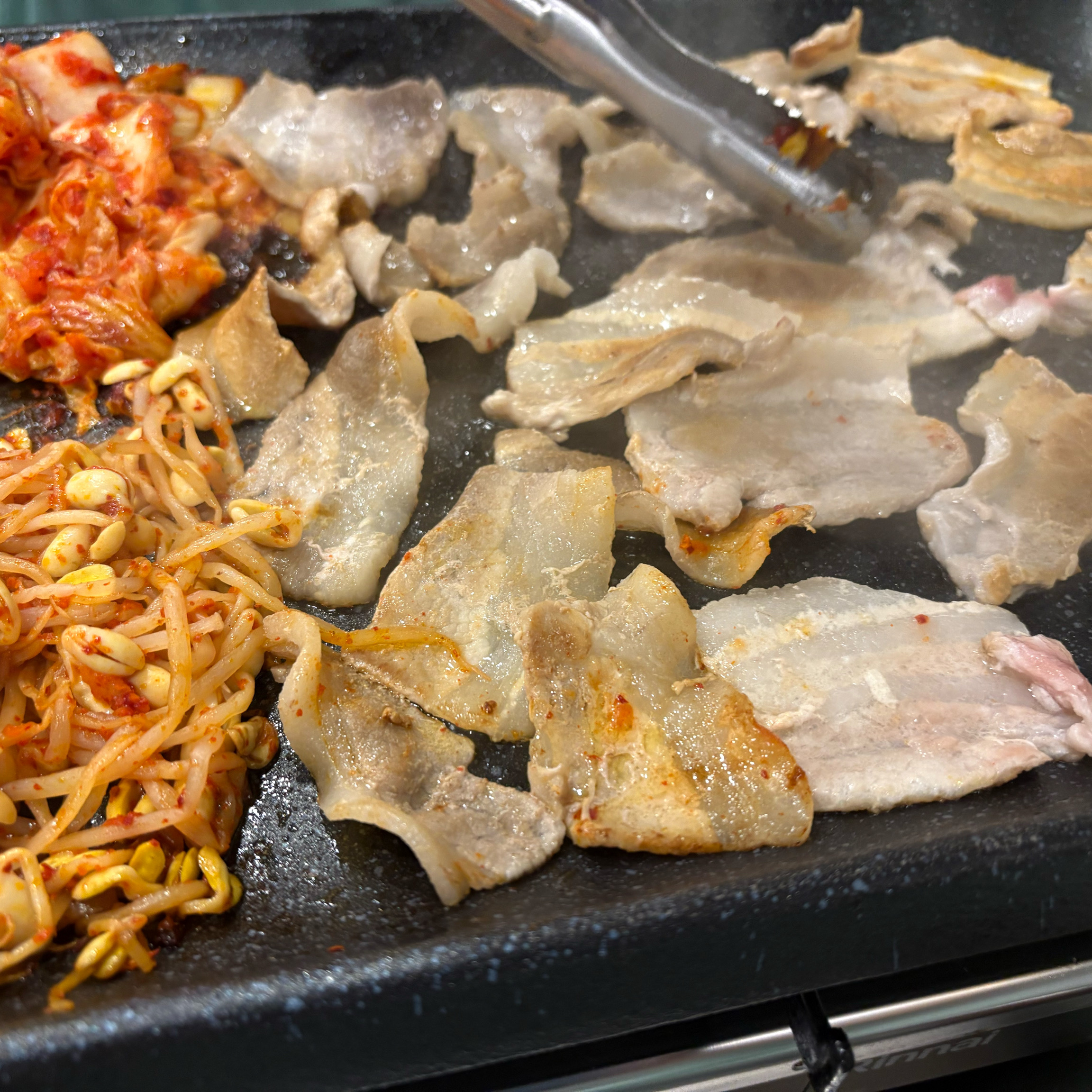 소주 맥주가 3천원이라서 왔는데 고기 맛보고 또와야지~ 생각했어요. 무한인데 고기질 좋고
