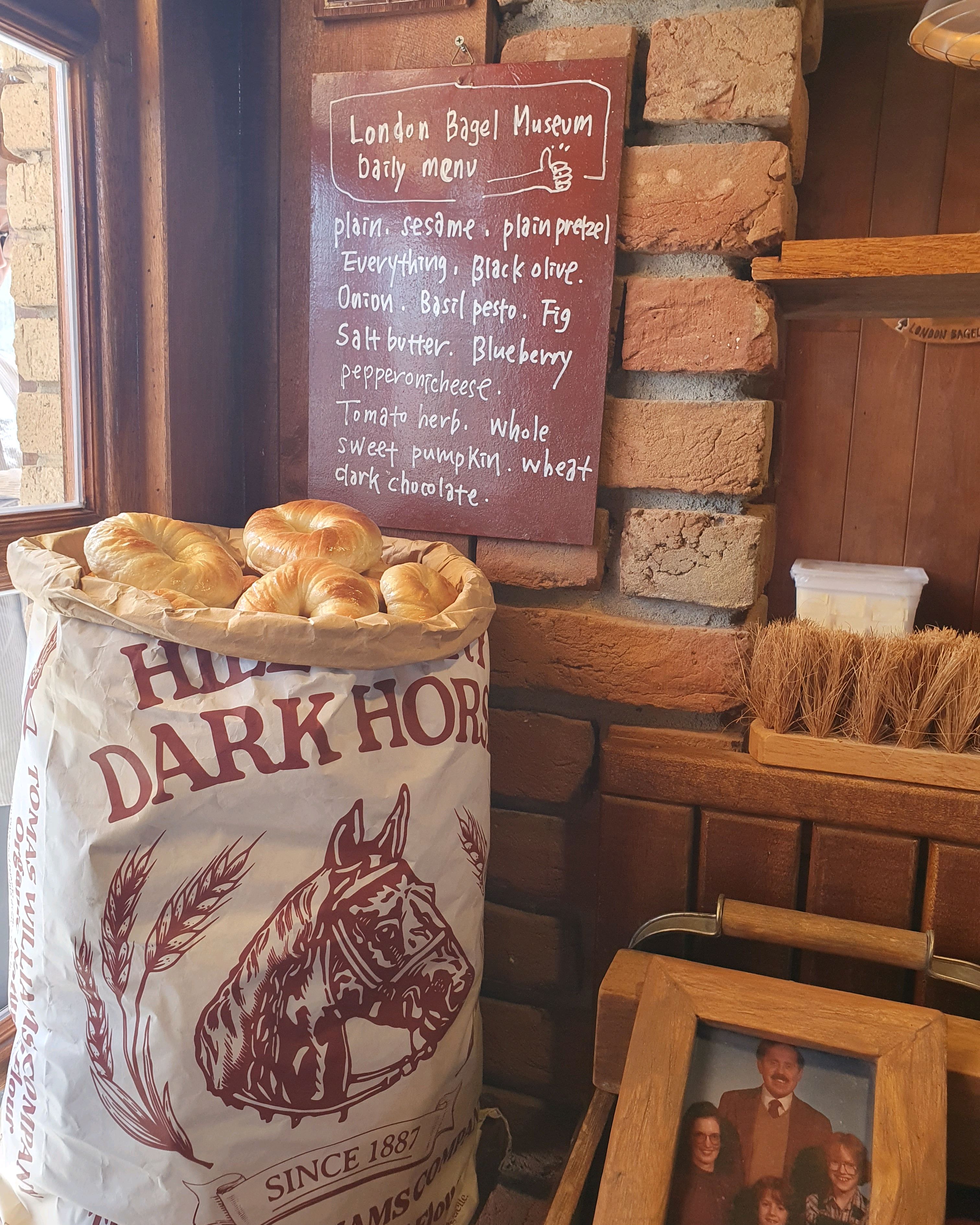 베이글 진짜 역대급 너무 맛있음🥯 - 제주도 맛집 런던베이글뮤지엄 제주점