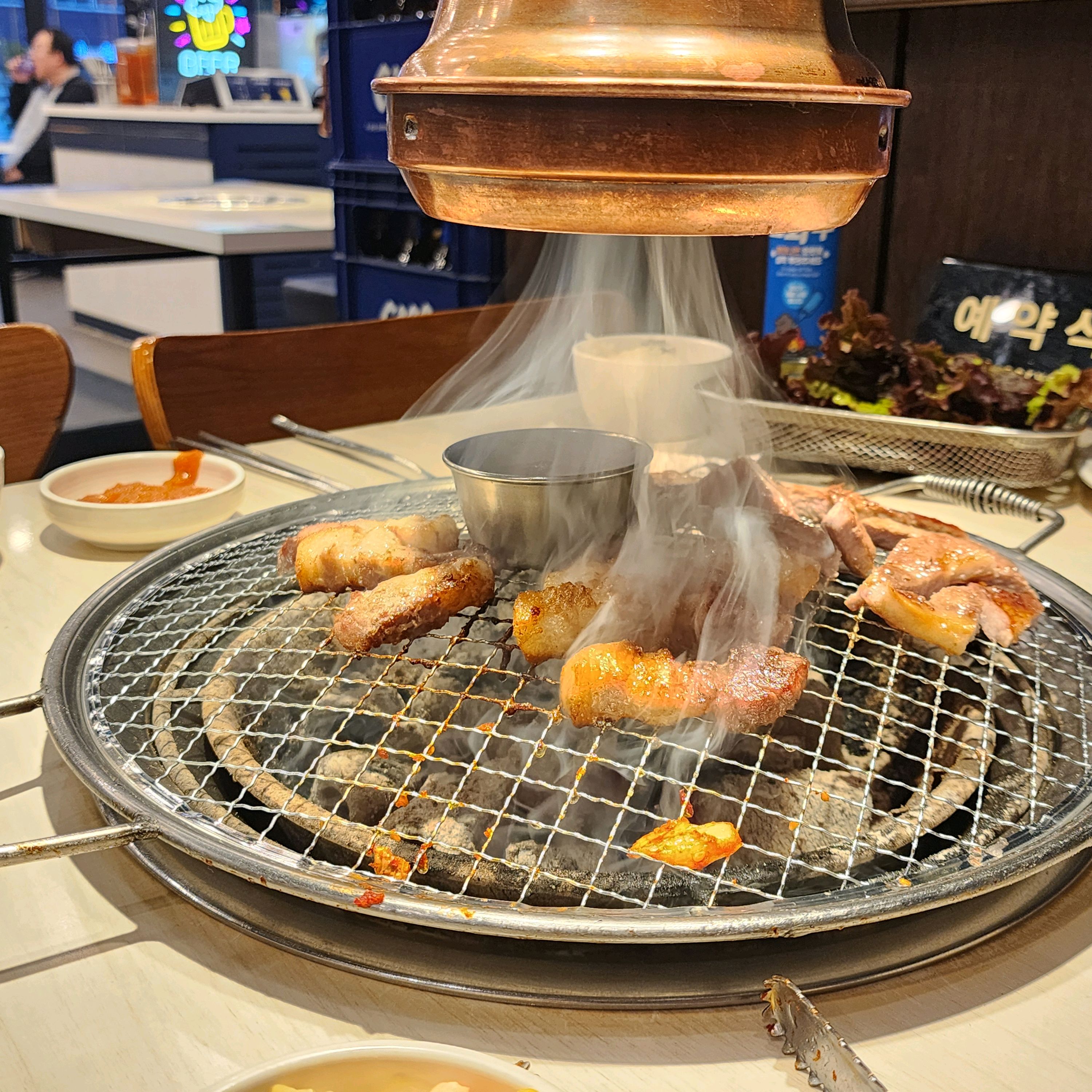 가족끼리 방문했었는데 고기질이 좋아서 너무 맛있게 먹었습니다! 매장도 청결하고 다음에 또